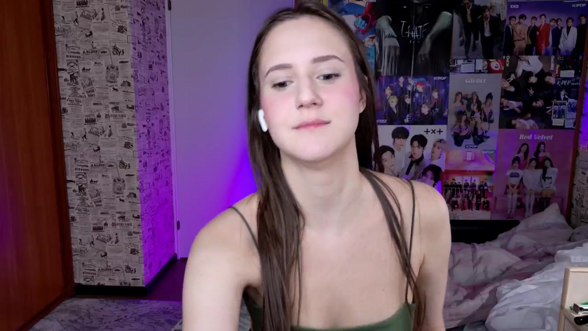 Gallery image thumbnail from LucyRosen's myfreecams stream on, 11/24/2025, 17:38 image 5 of 20