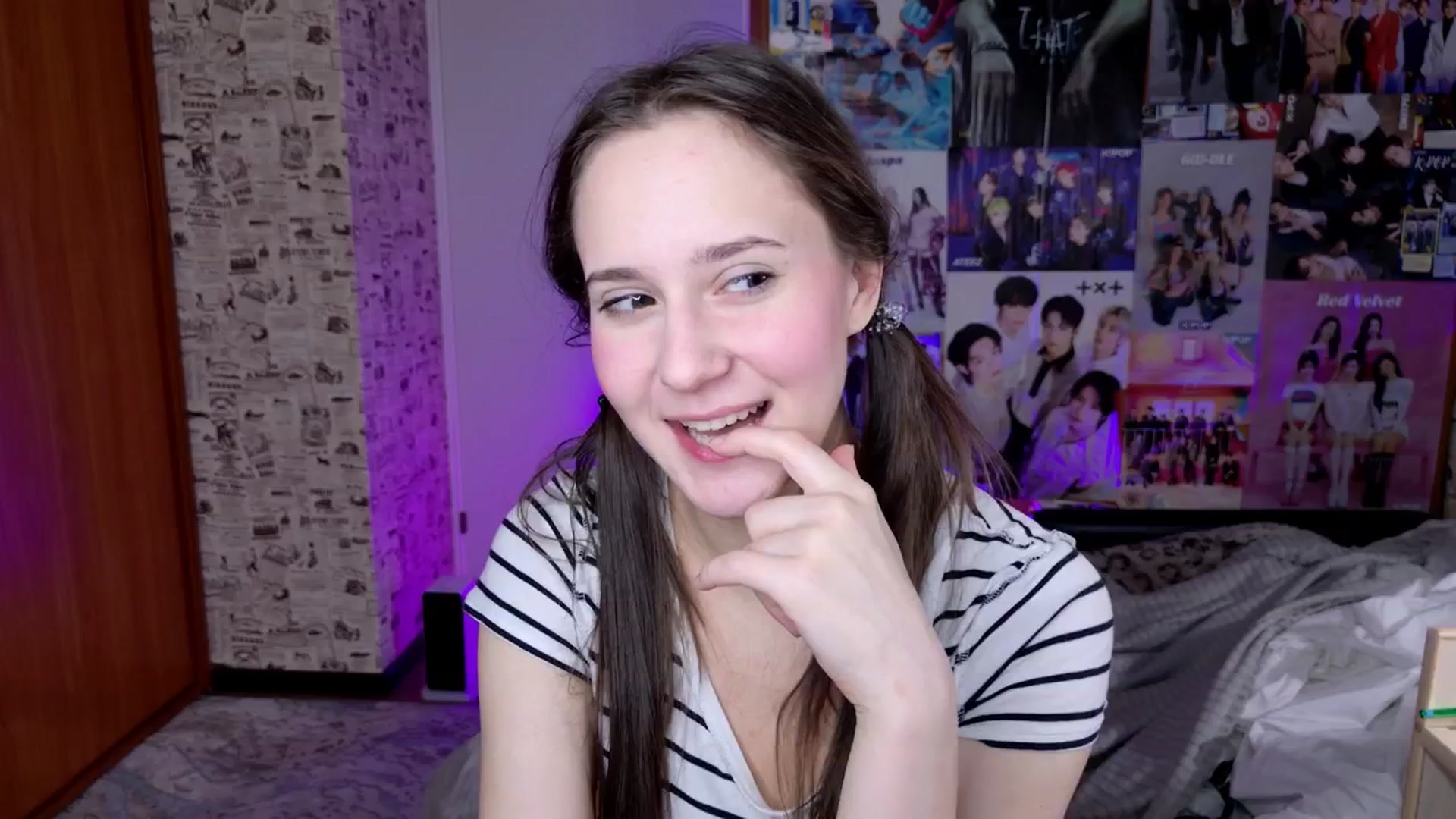 Gallery image thumbnail from LucyRosen's myfreecams stream on, 11/26/2025, 17:13 image 10 of 20