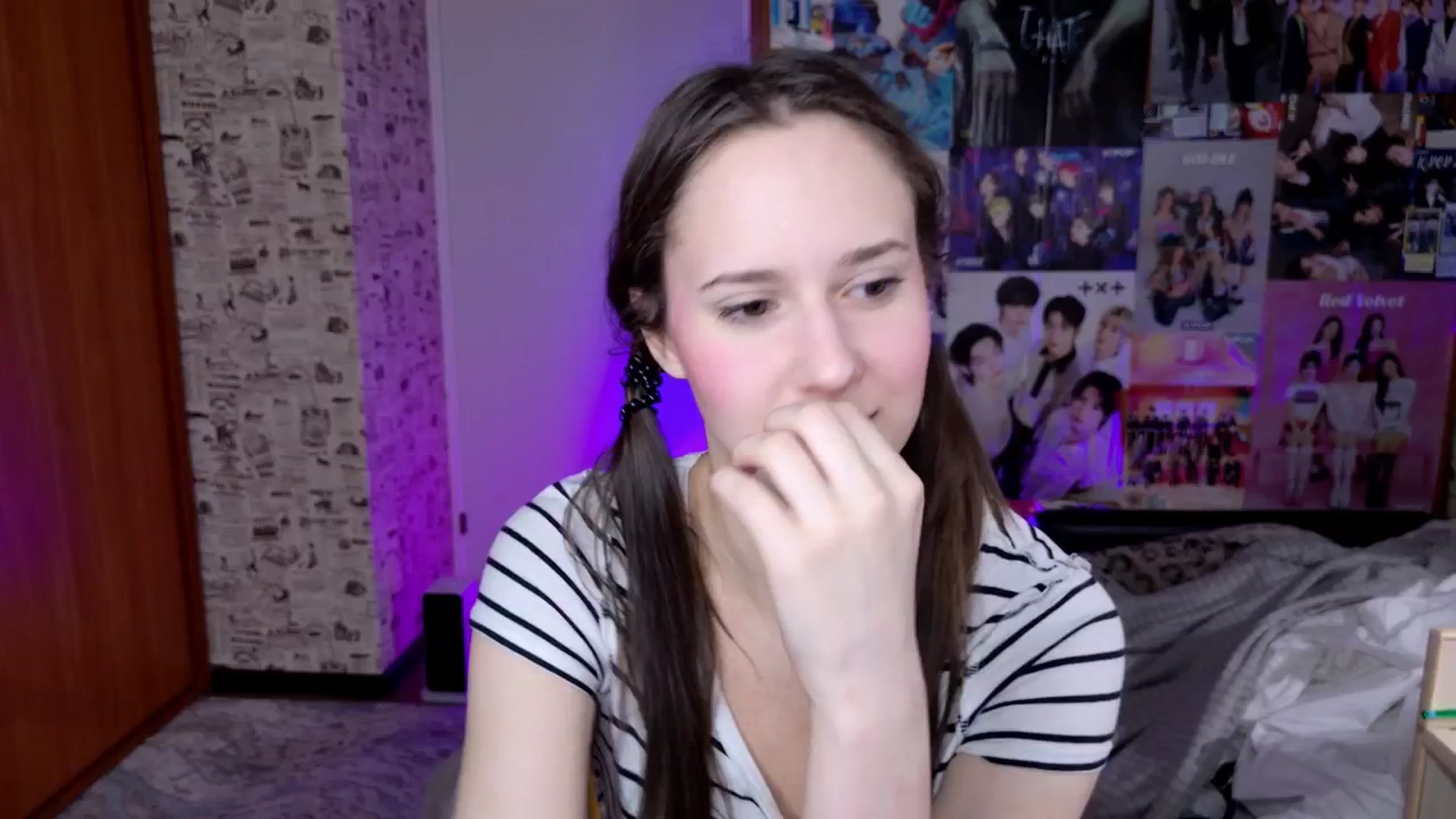 Gallery image thumbnail from LucyRosen's myfreecams stream on, 11/26/2025, 17:13 image 6 of 20