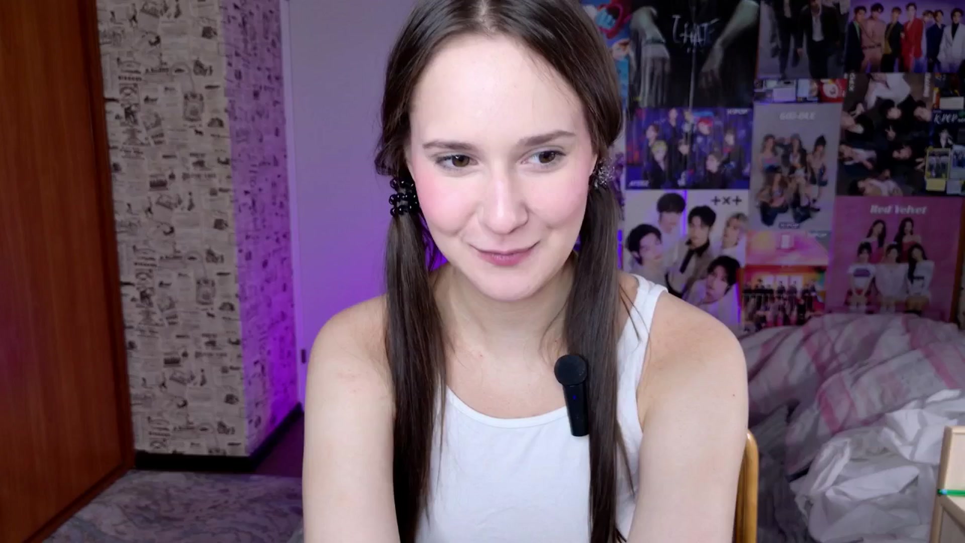 Gallery image thumbnail from LucyRosen's myfreecams stream on, 11/27/2025, 17:04 image 4 of 20