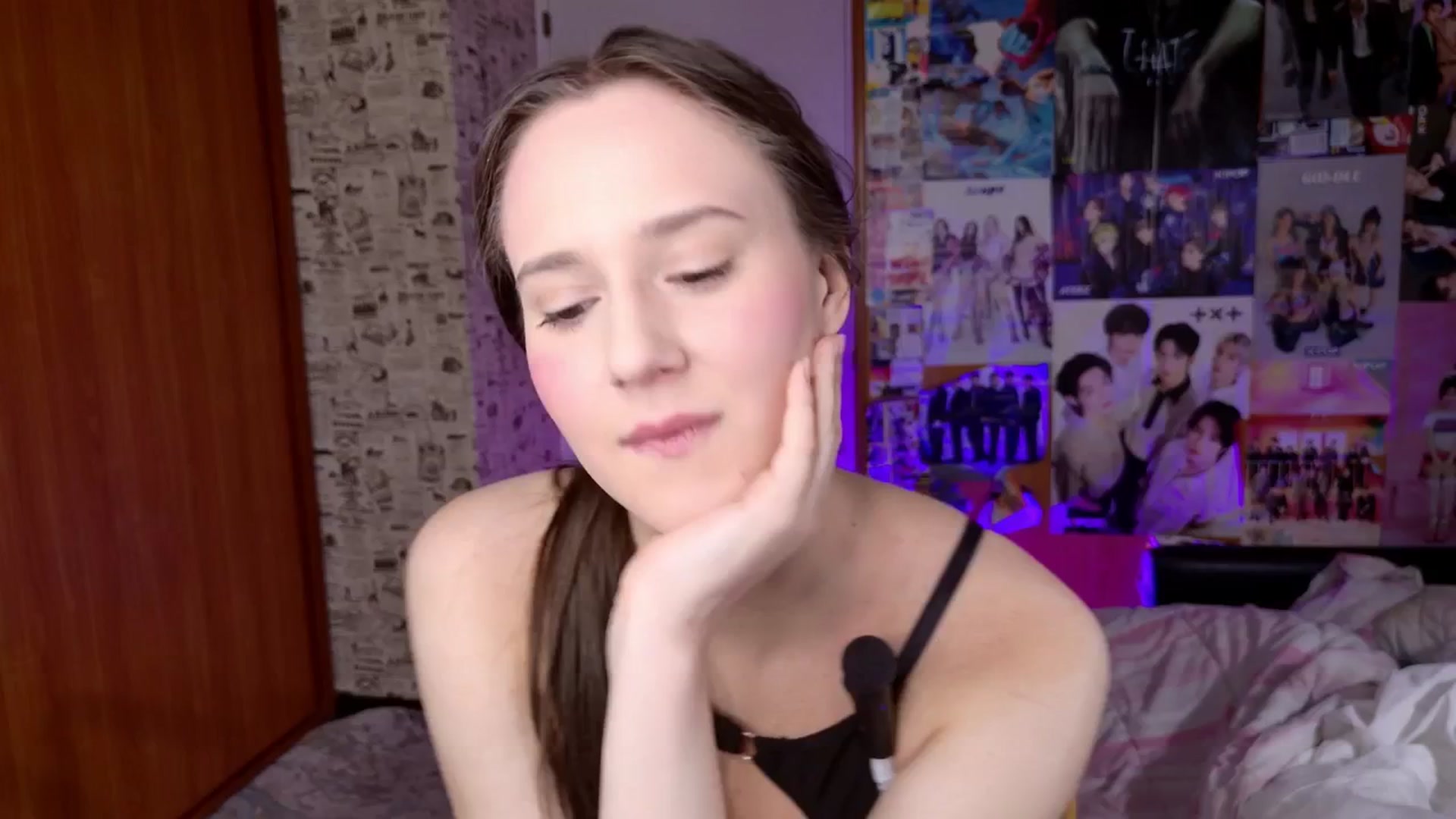 Gallery image thumbnail from LucyRosen's myfreecams stream on, 12/05/2025, 17:18 image 8 of 20