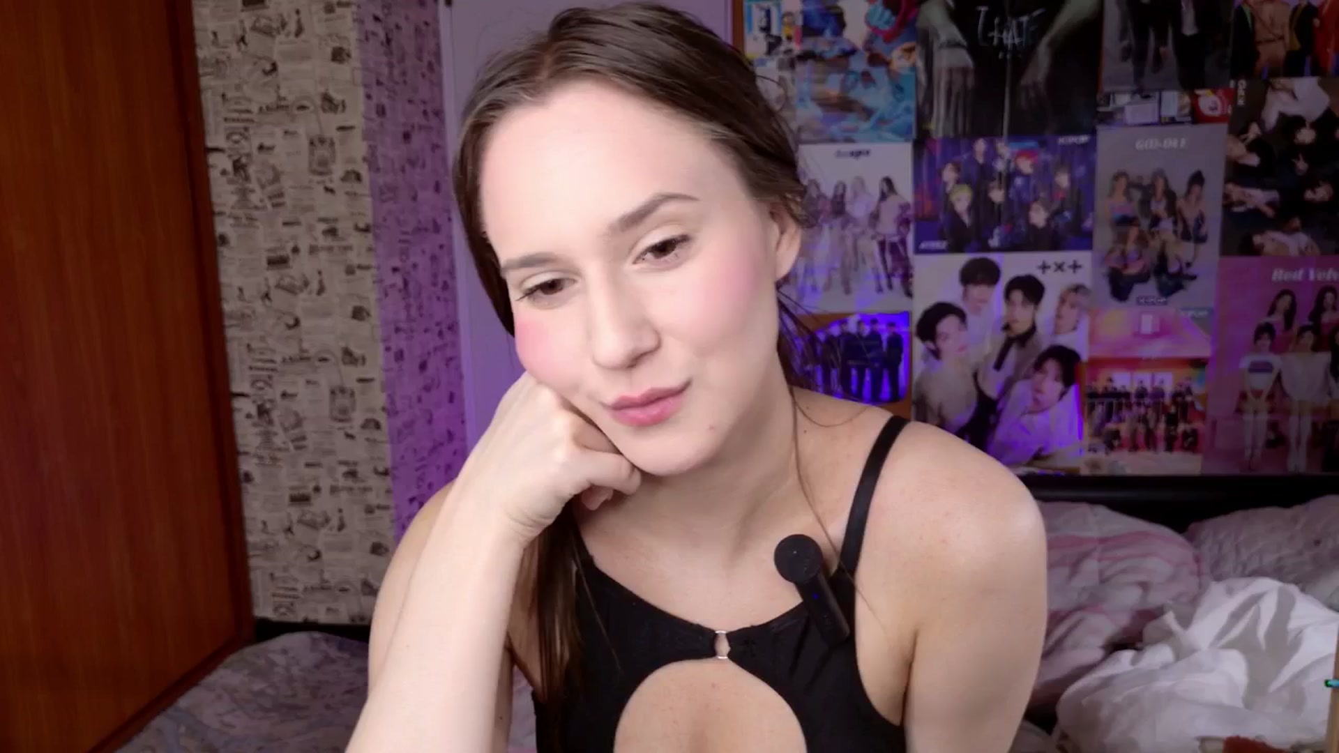 Gallery image thumbnail from LucyRosen's myfreecams stream on, 12/05/2025, 17:18 image 20 of 20