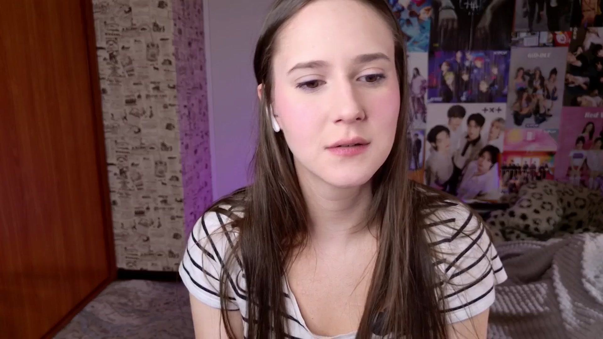 Gallery image thumbnail from LucyRosen's myfreecams stream on, 12/08/2025, 12:32 image 3 of 20