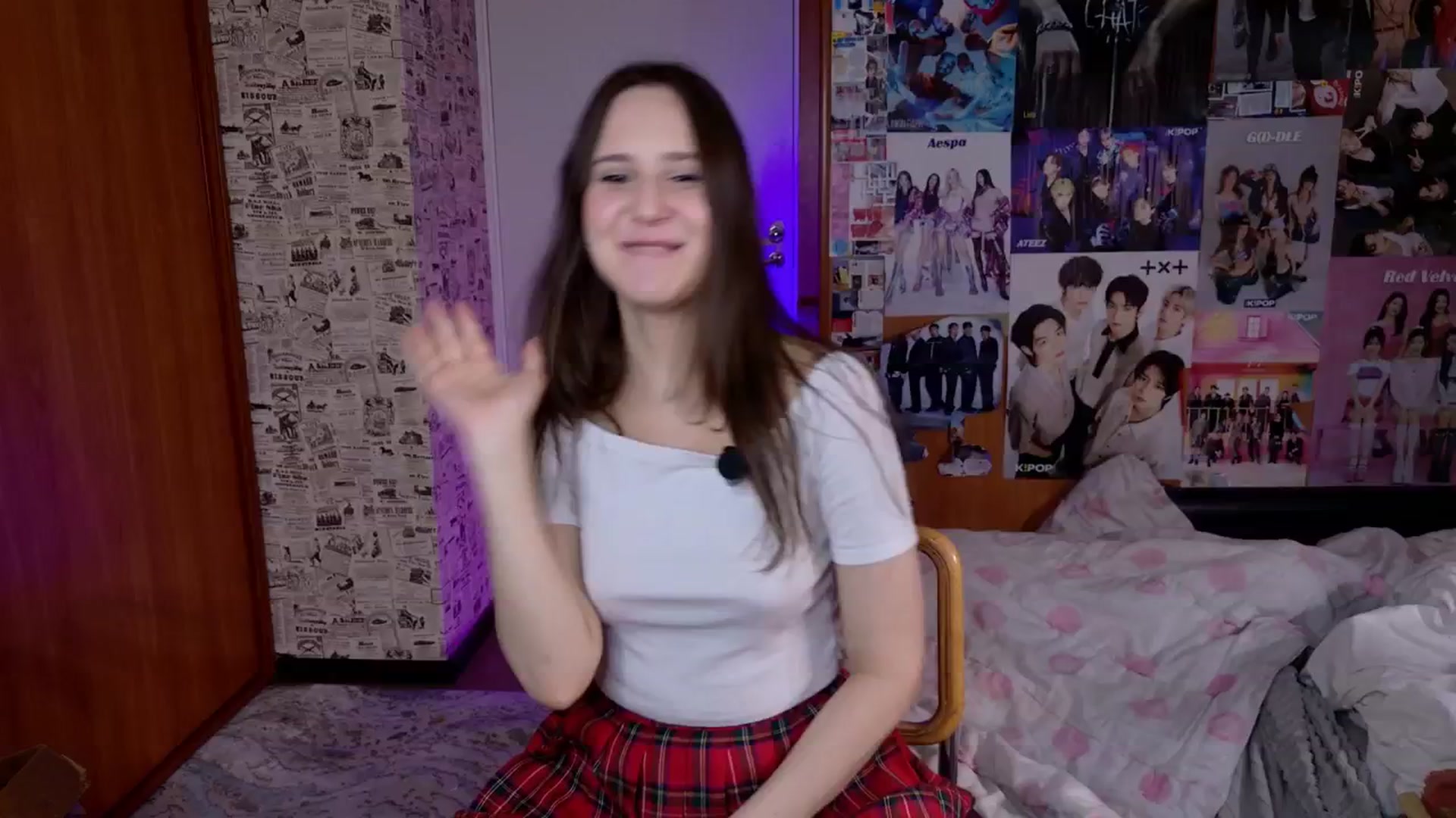 Gallery image thumbnail from LucyRosen's myfreecams stream on, 12/17/2025, 17:02 image 15 of 20