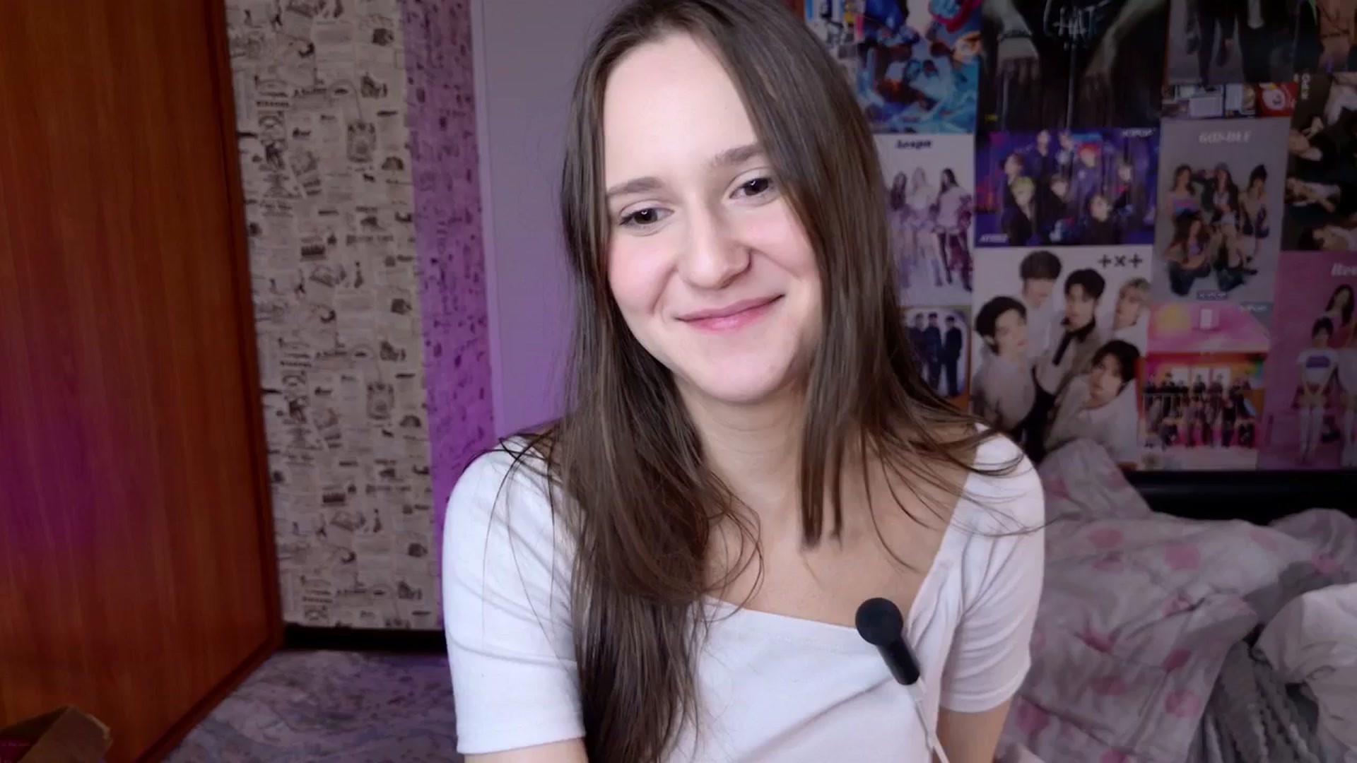 Gallery image thumbnail from LucyRosen's myfreecams stream on, 12/17/2025, 18:00 image 1 of 20
