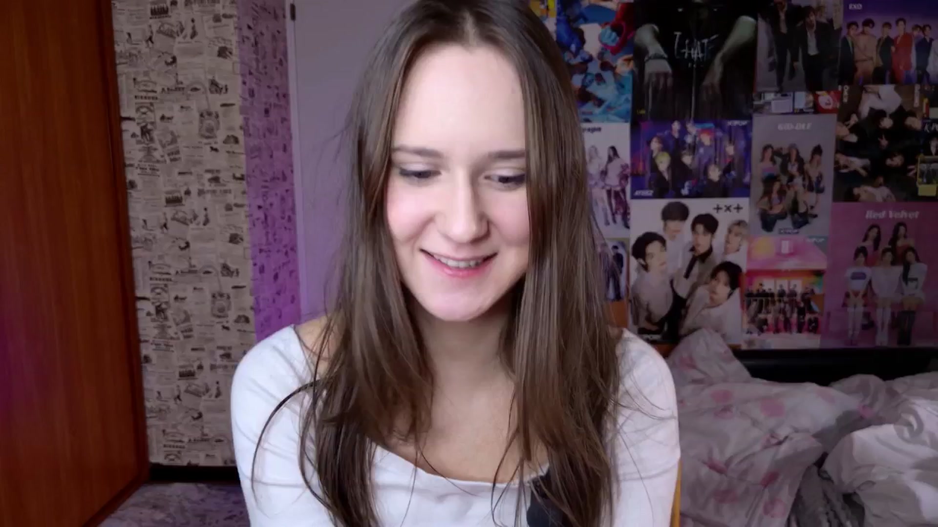 Gallery image thumbnail from LucyRosen's myfreecams stream on, 12/17/2025, 18:00 image 14 of 20