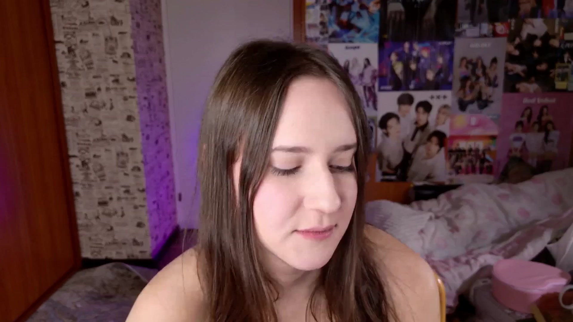 Gallery image thumbnail from LucyRosen's myfreecams stream on, 12/26/2025, 18:42 image 12 of 20