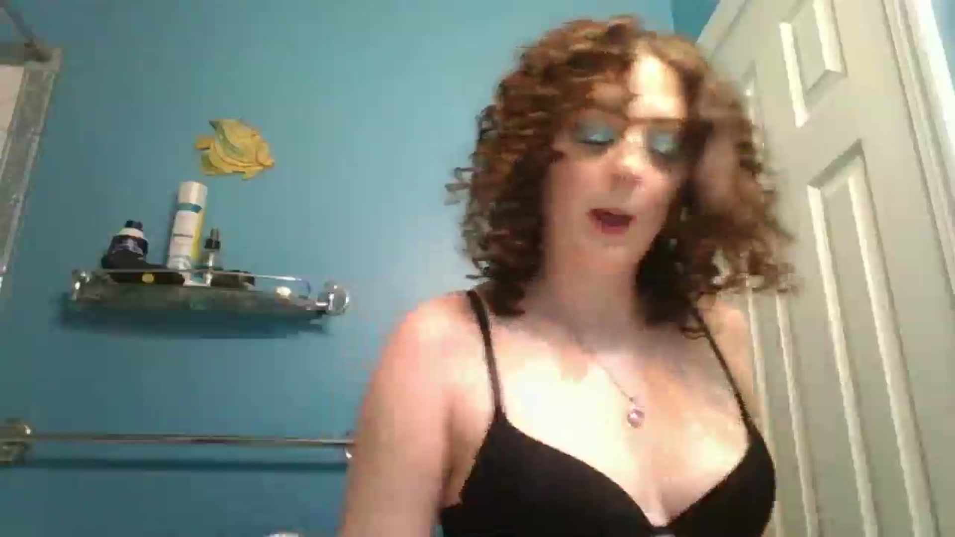 Gallery image thumbnail from LucySky's myfreecams stream on, 03/12/2026, 19:27 image 11 of 20