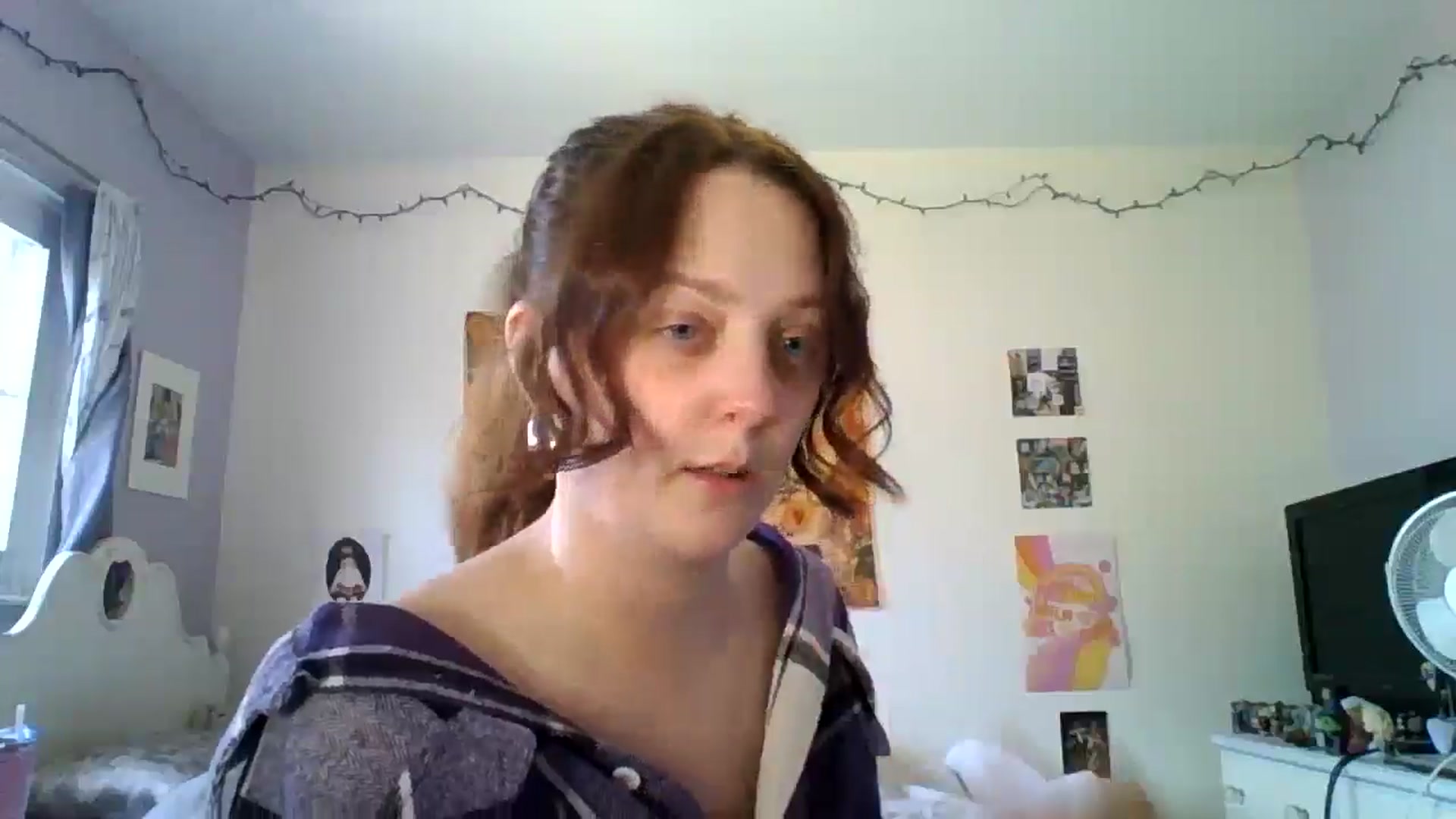 Gallery image thumbnail from LucySky's myfreecams stream on, 03/19/2026, 19:33 image 6 of 20