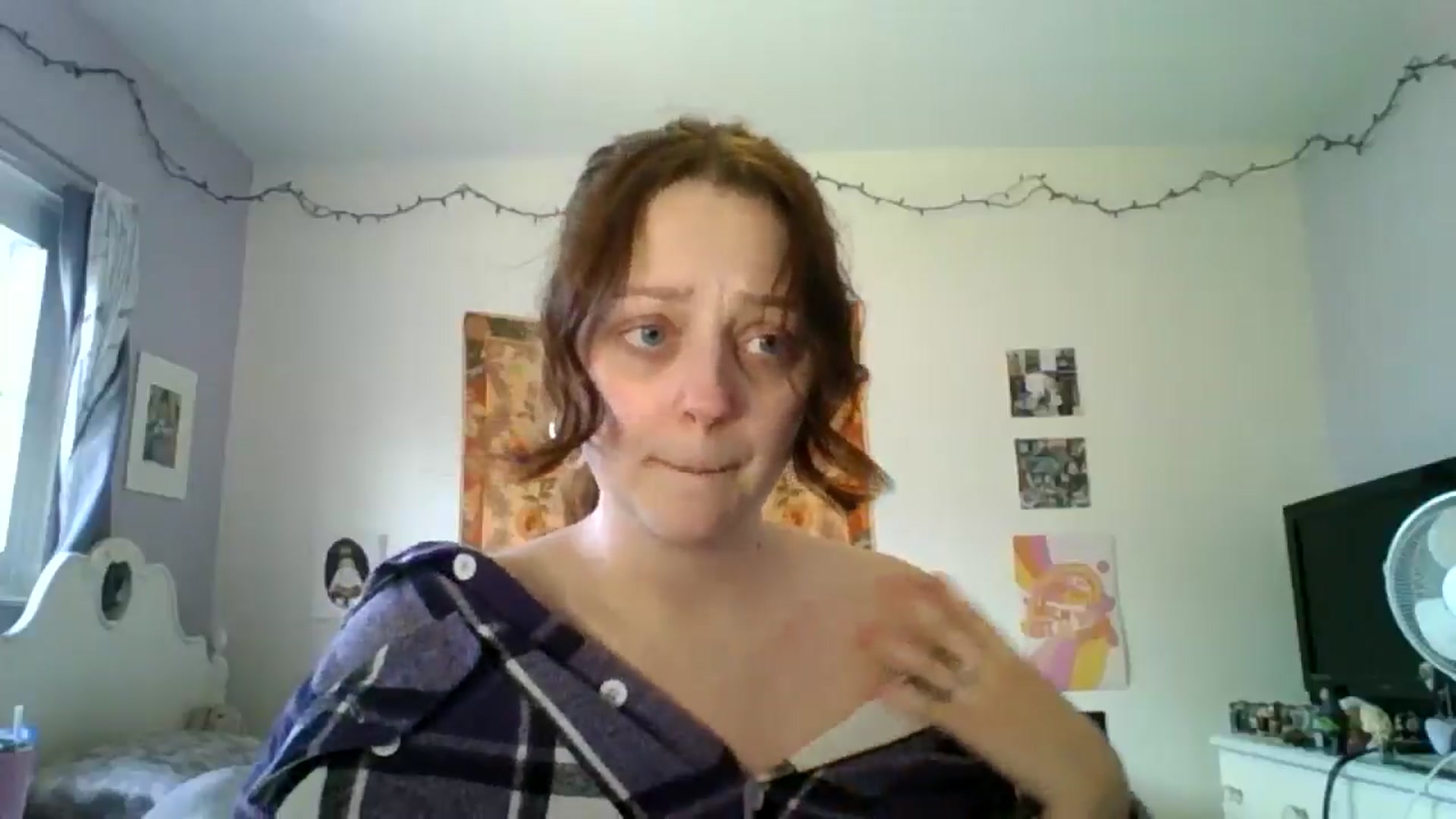 Gallery image thumbnail from LucySky's myfreecams stream on, 03/19/2026, 19:33 image 20 of 20