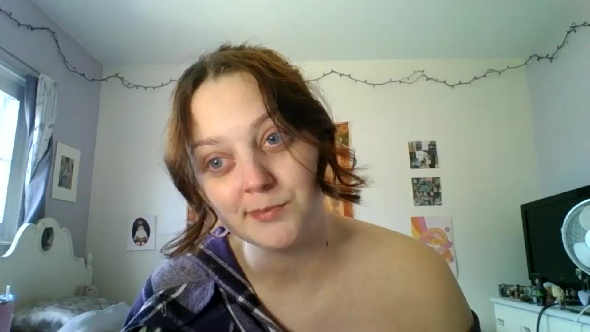 Gallery image thumbnail from LucySky's myfreecams stream on, 03/19/2026, 19:33 image 9 of 20