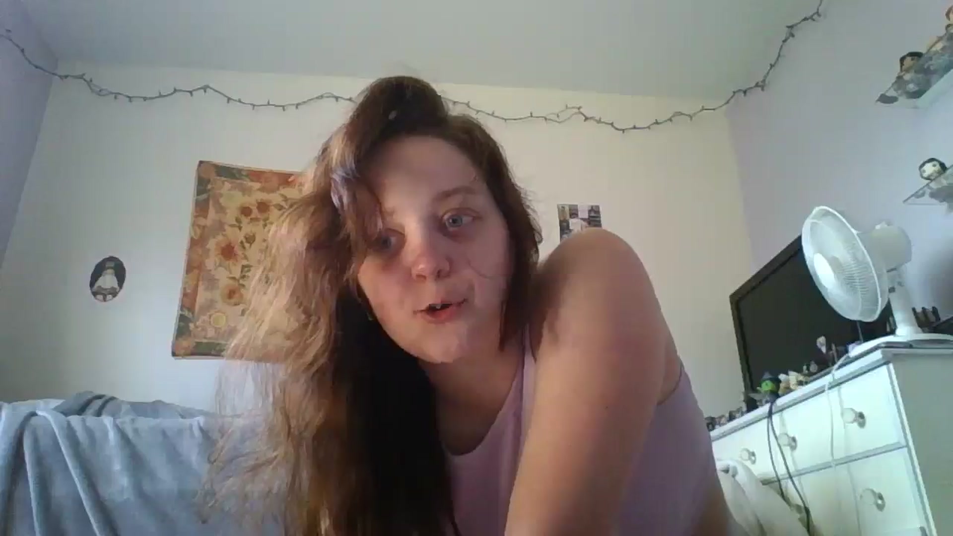 Gallery image thumbnail from LucySky's myfreecams stream on, 04/01/2026, 17:02 image 5 of 20
