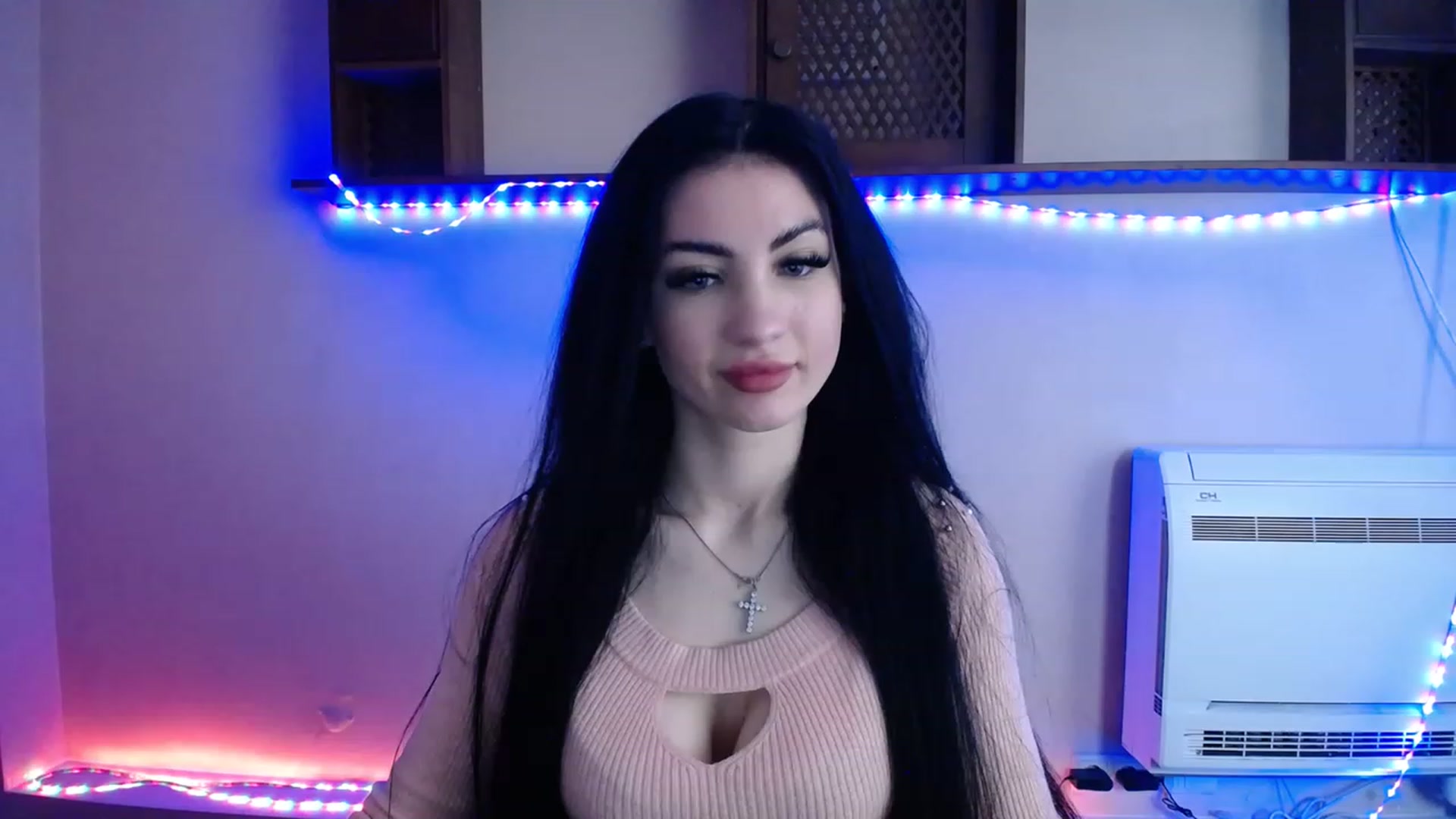 Gallery image thumbnail from LucyStar_'s myfreecams stream on, 11/15/2022, 16:22 image 13 of 20
