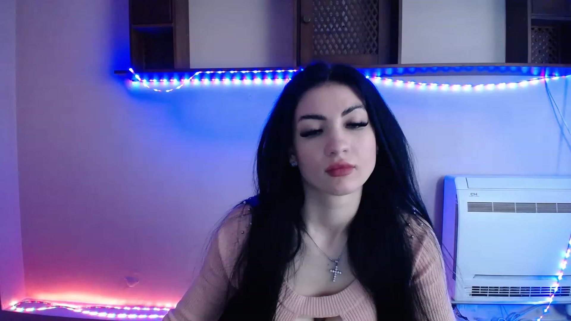 Gallery image thumbnail from LucyStar_'s myfreecams stream on, 11/15/2022, 16:22 image 15 of 20
