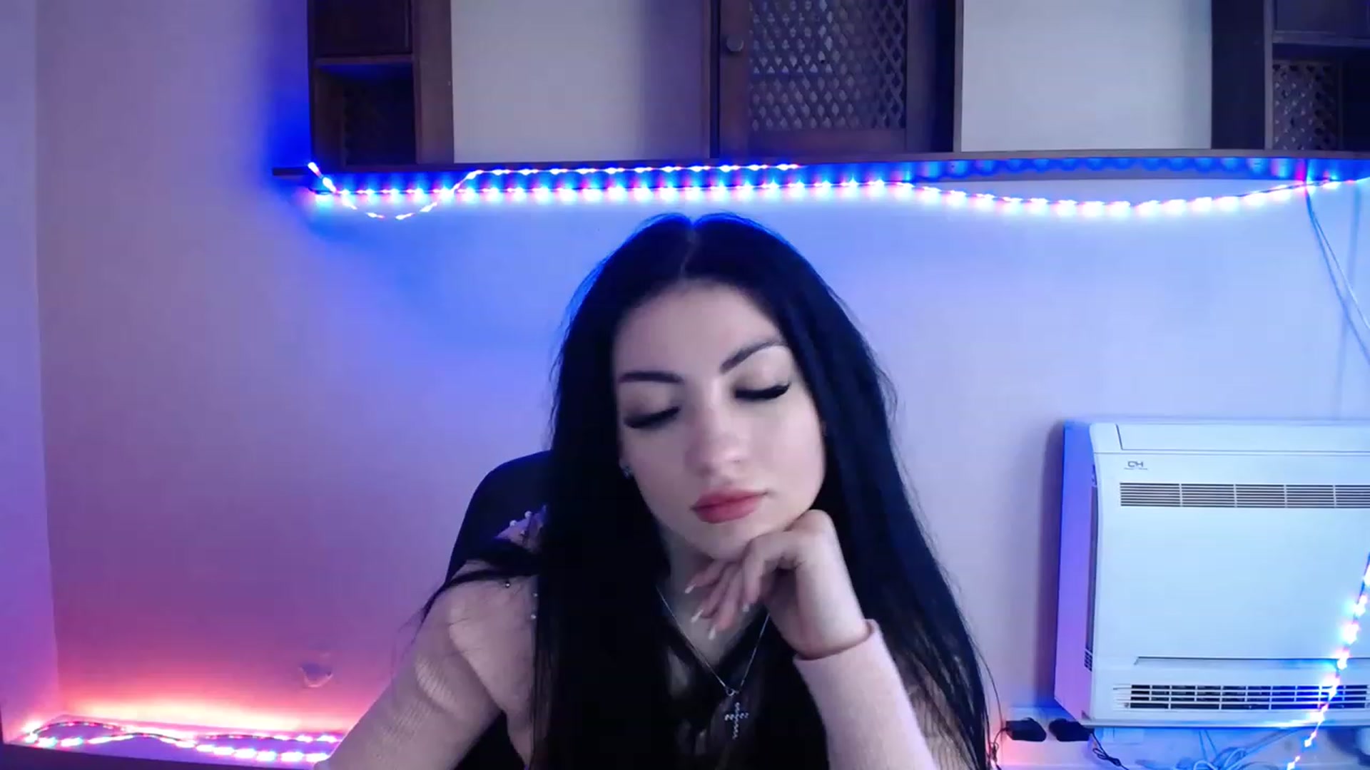 Gallery image thumbnail from LucyStar_'s myfreecams stream on, 11/15/2022, 19:08 image 4 of 20