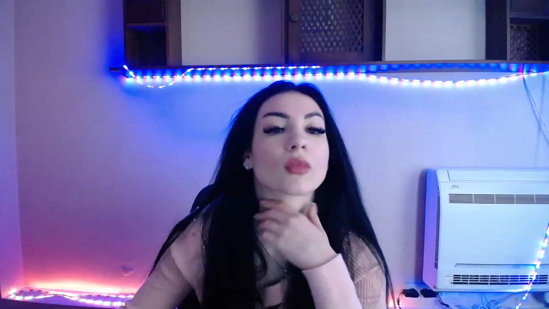 Gallery image thumbnail from LucyStar_'s myfreecams stream on, 11/15/2022, 19:08 image 3 of 20