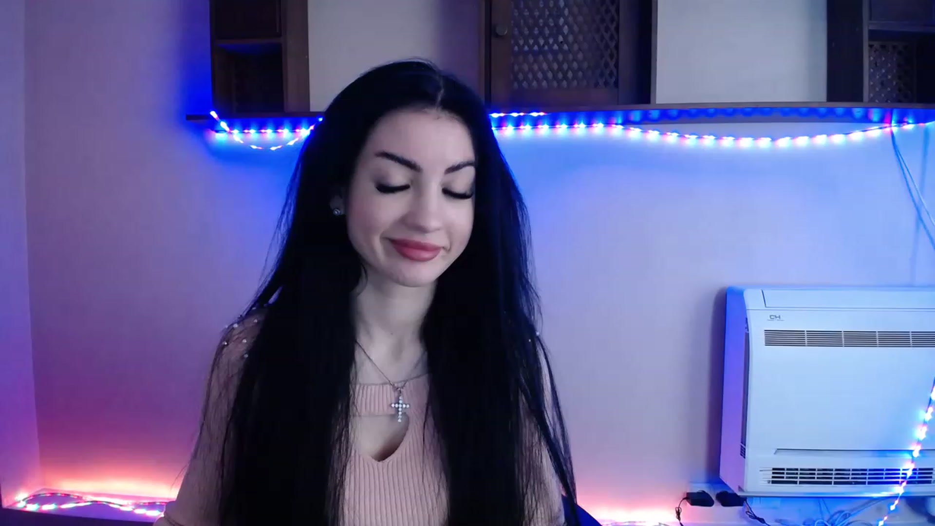 Gallery image thumbnail from LucyStar_'s myfreecams stream on, 11/15/2022, 19:08 image 8 of 20