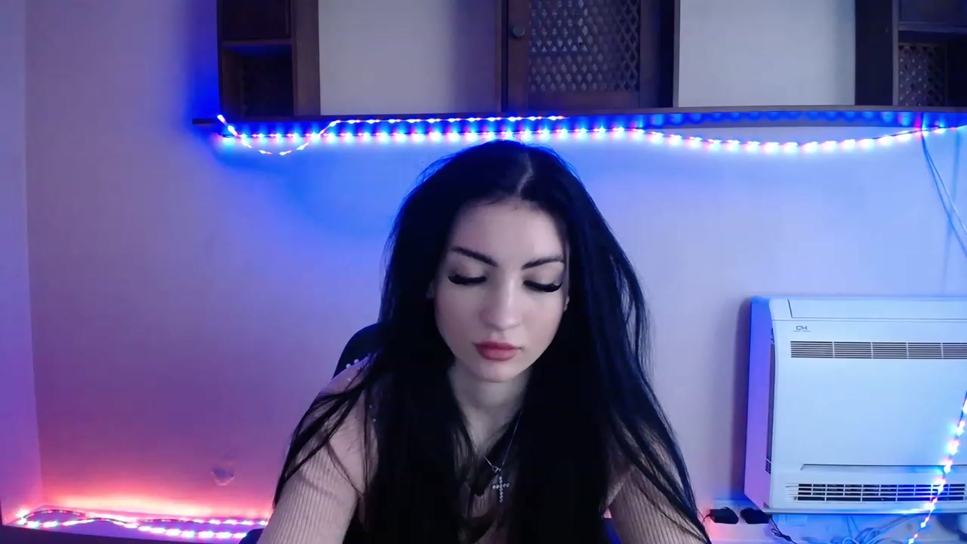 Gallery image thumbnail from LucyStar_'s myfreecams stream on, 11/15/2022, 19:08 image 5 of 20