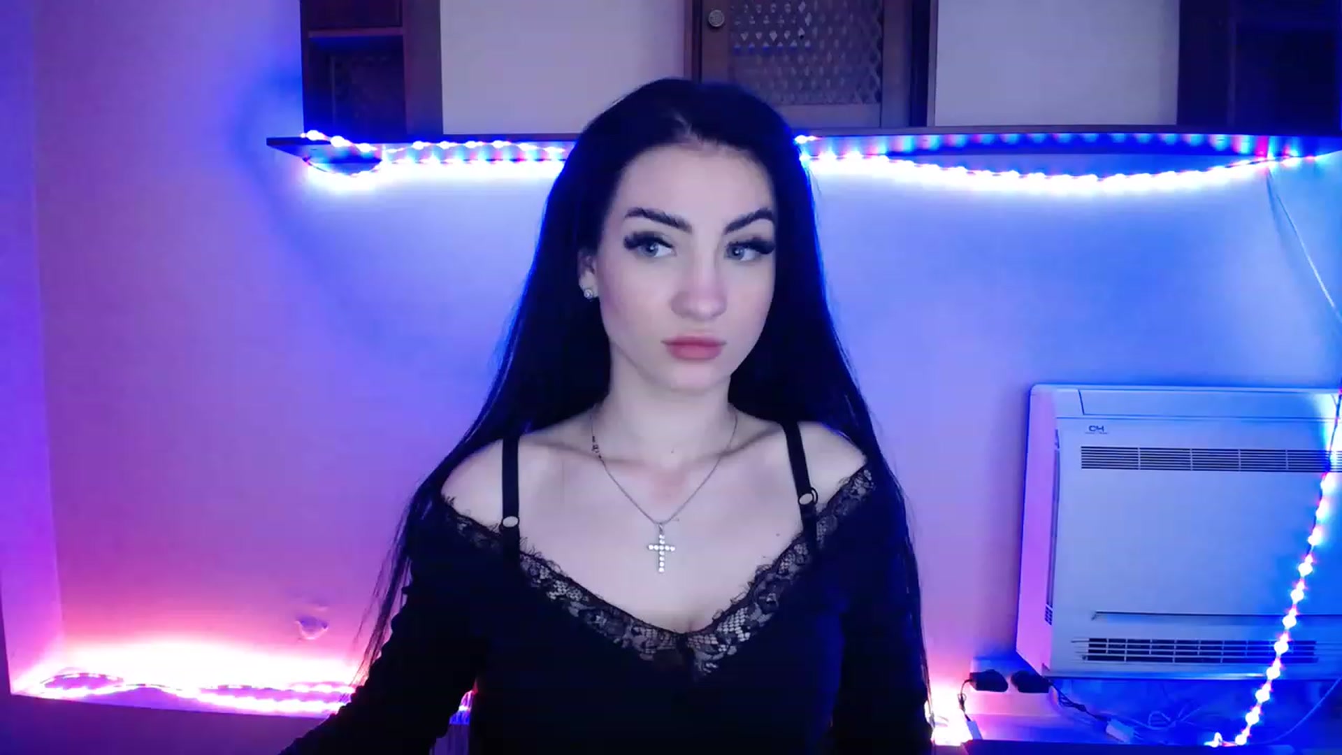 Gallery image thumbnail from LucyStar_'s myfreecams stream on, 11/16/2022, 19:02 image 16 of 20