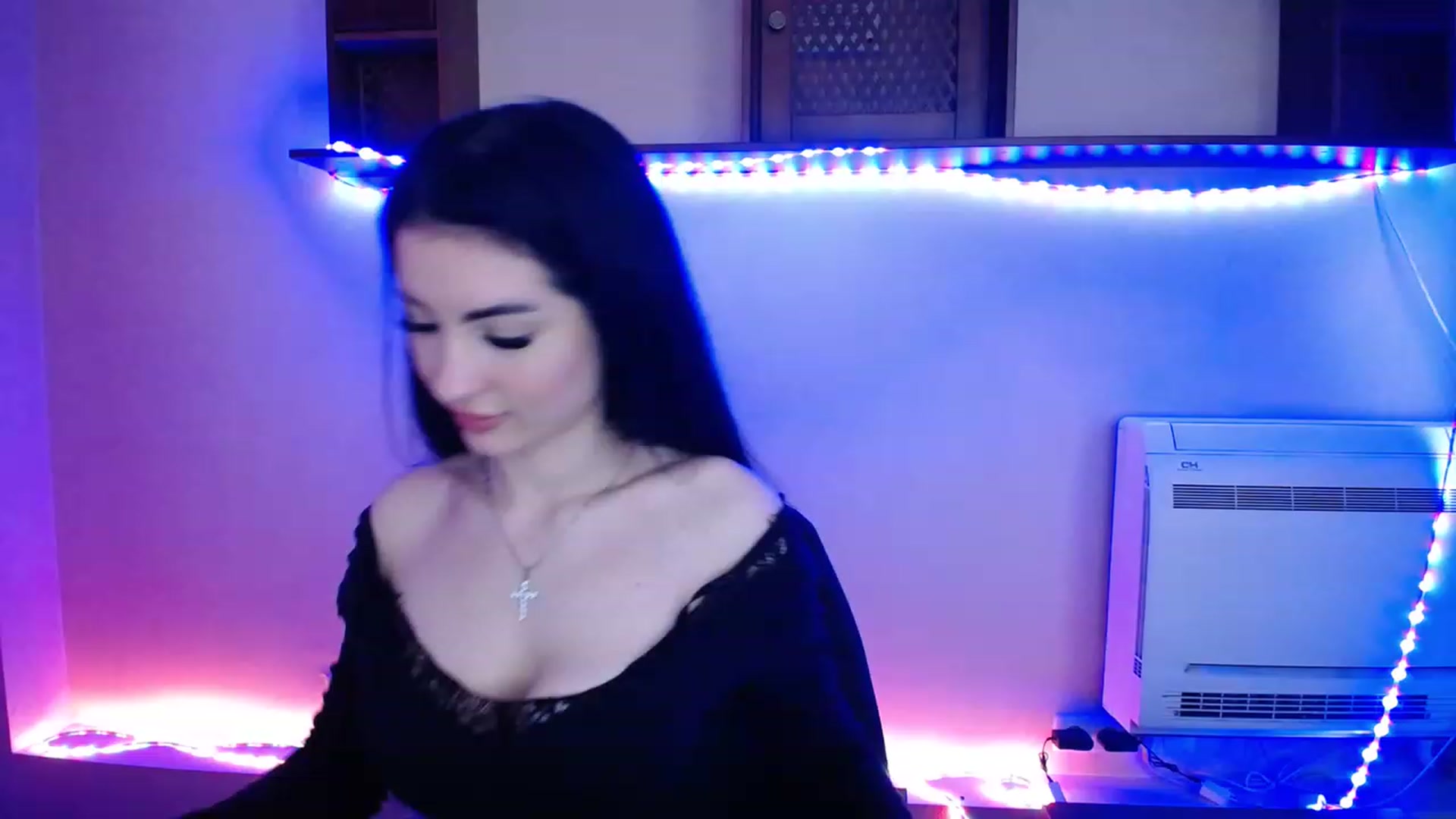 Gallery image thumbnail from LucyStar_'s myfreecams stream on, 11/16/2022, 19:02 image 20 of 20