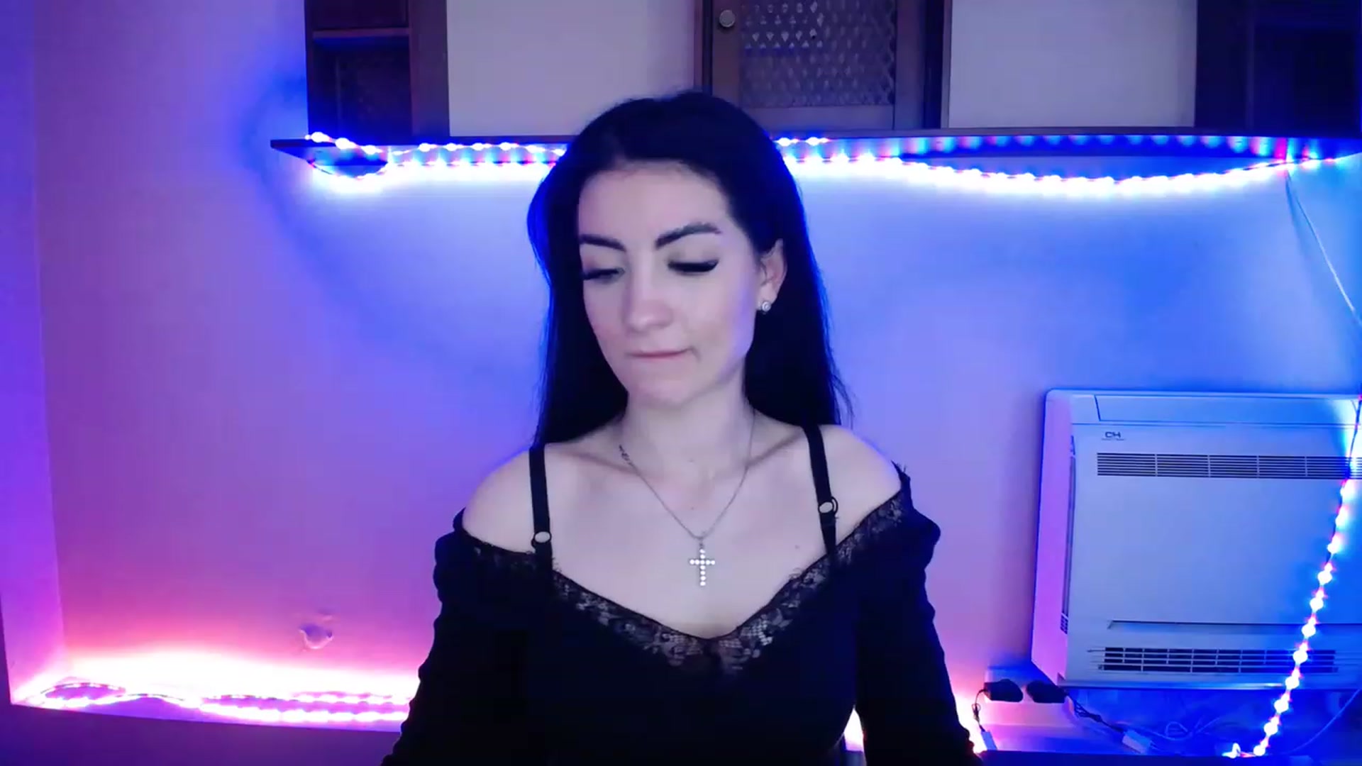 Gallery image thumbnail from LucyStar_'s myfreecams stream on, 11/16/2022, 19:02 image 18 of 20