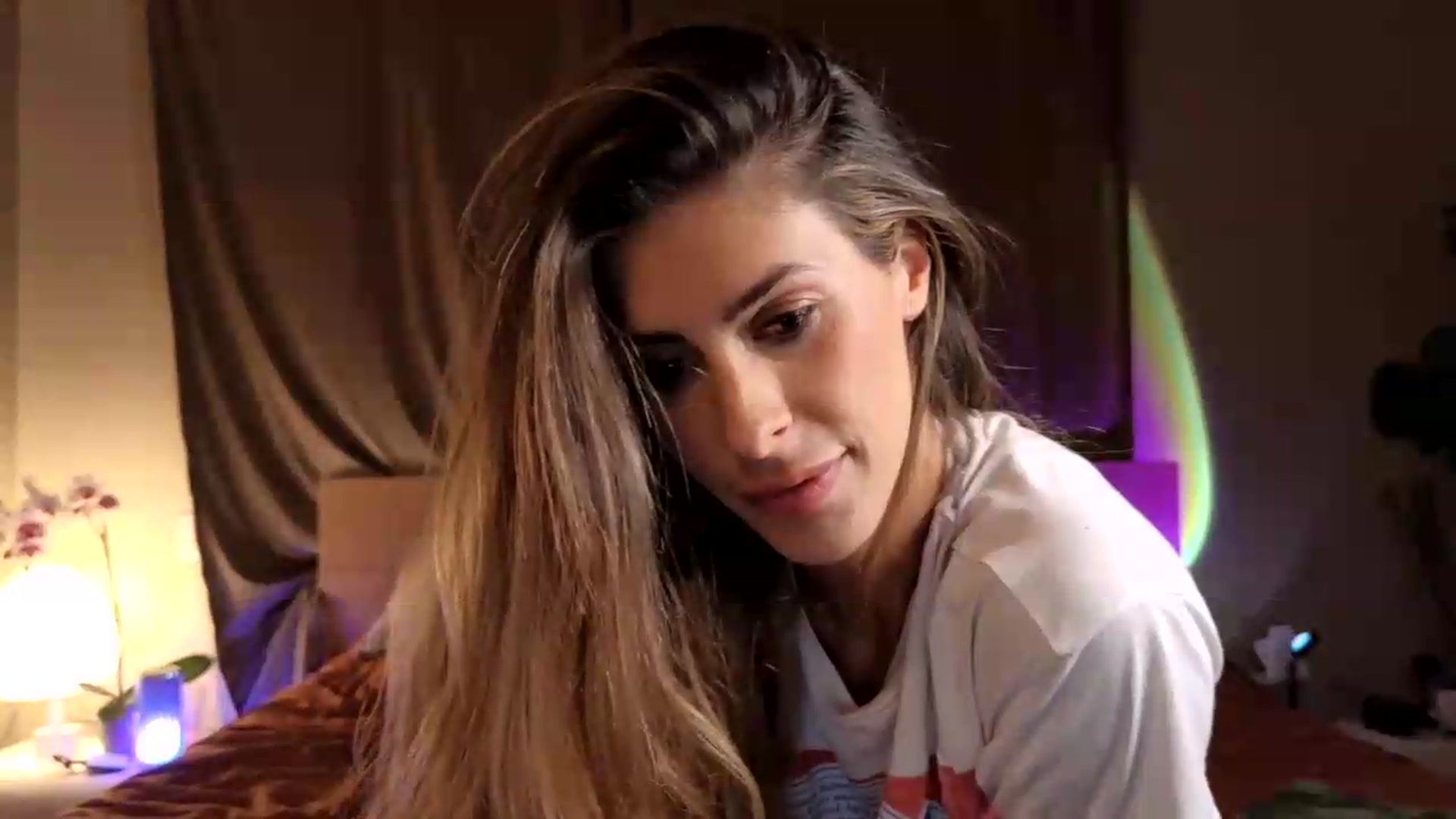 Gallery image thumbnail from LucyWhite_'s myfreecams stream on, 07/23/2026, 08:06 image 3 of 20
