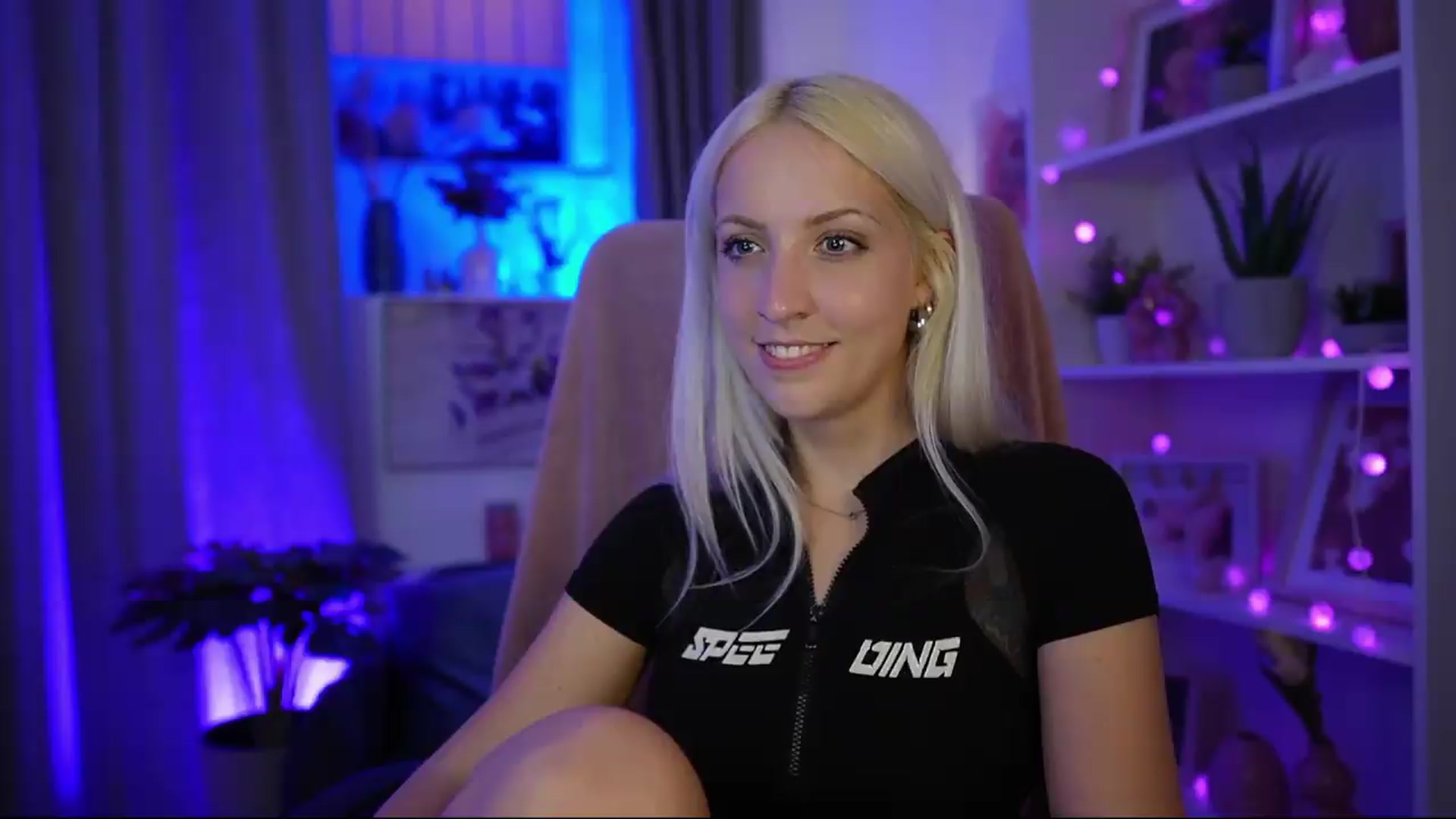 Gallery image thumbnail from Lucy_Cutie's myfreecams stream on, 06/22/2026, 20:47 image 1 of 20