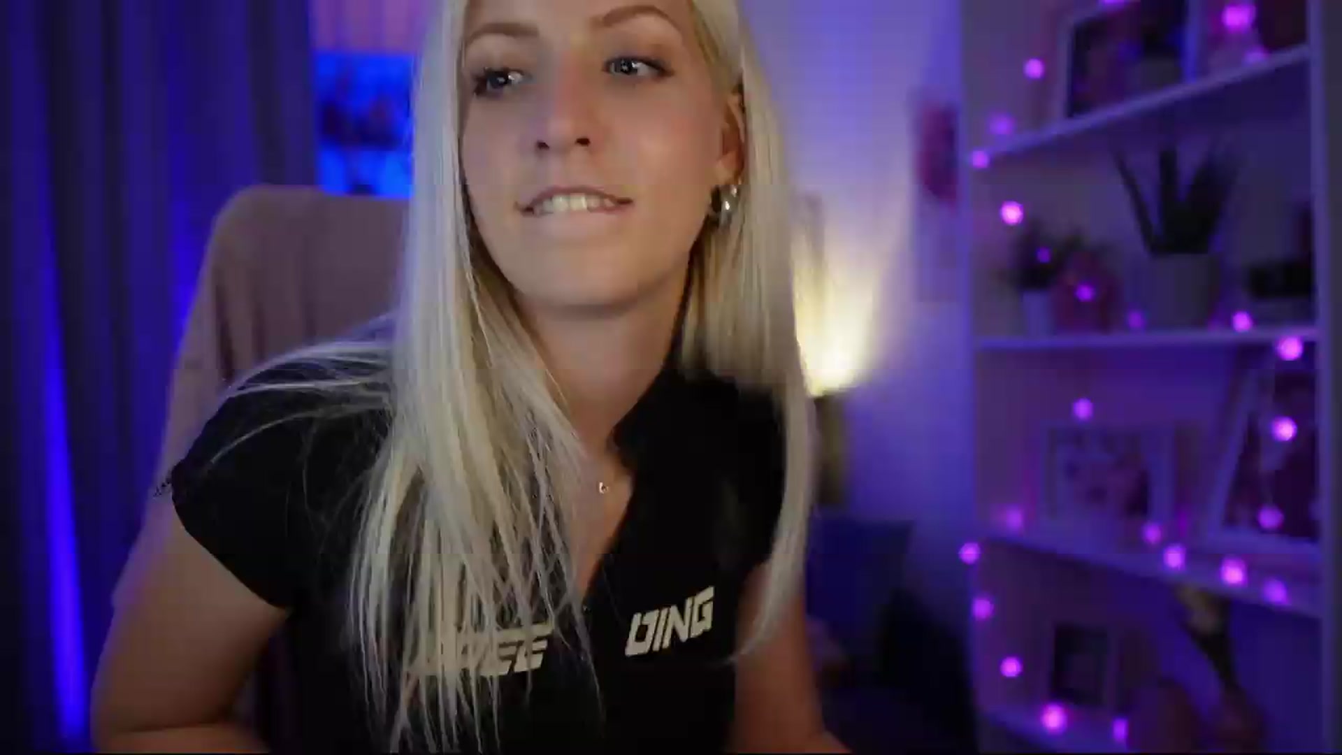 Gallery image thumbnail from Lucy_Cutie's myfreecams stream on, 06/22/2026, 21:56 image 19 of 20