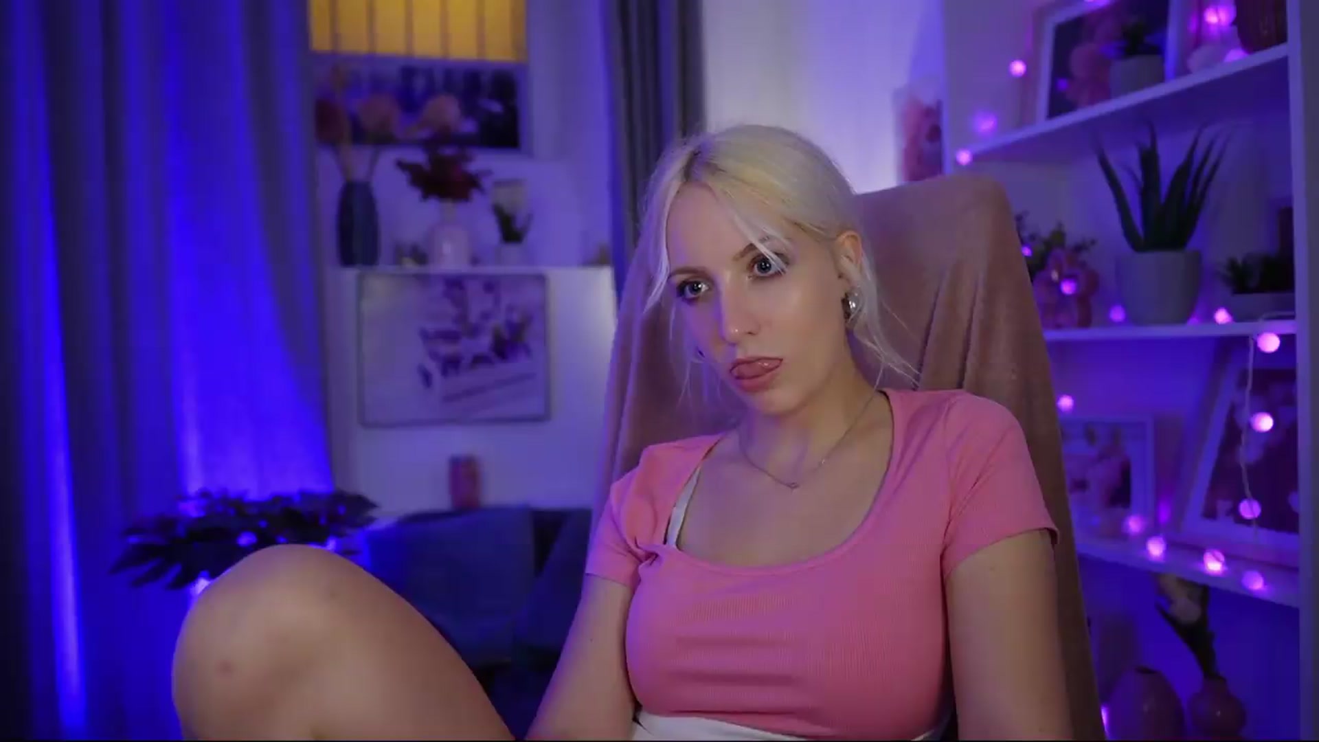 Gallery image thumbnail from Lucy_Cutie's myfreecams stream on, 06/23/2026, 19:56 image 9 of 20