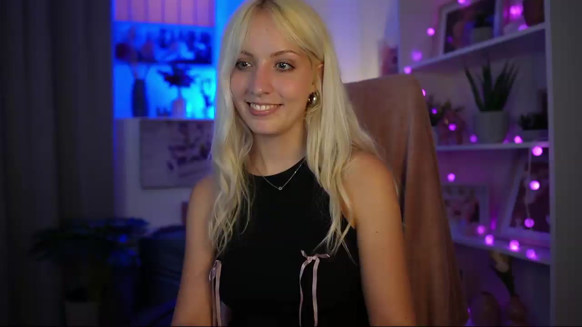 Gallery image thumbnail from Lucy_Cutie's myfreecams stream on, 06/27/2026, 21:50 image 1 of 20