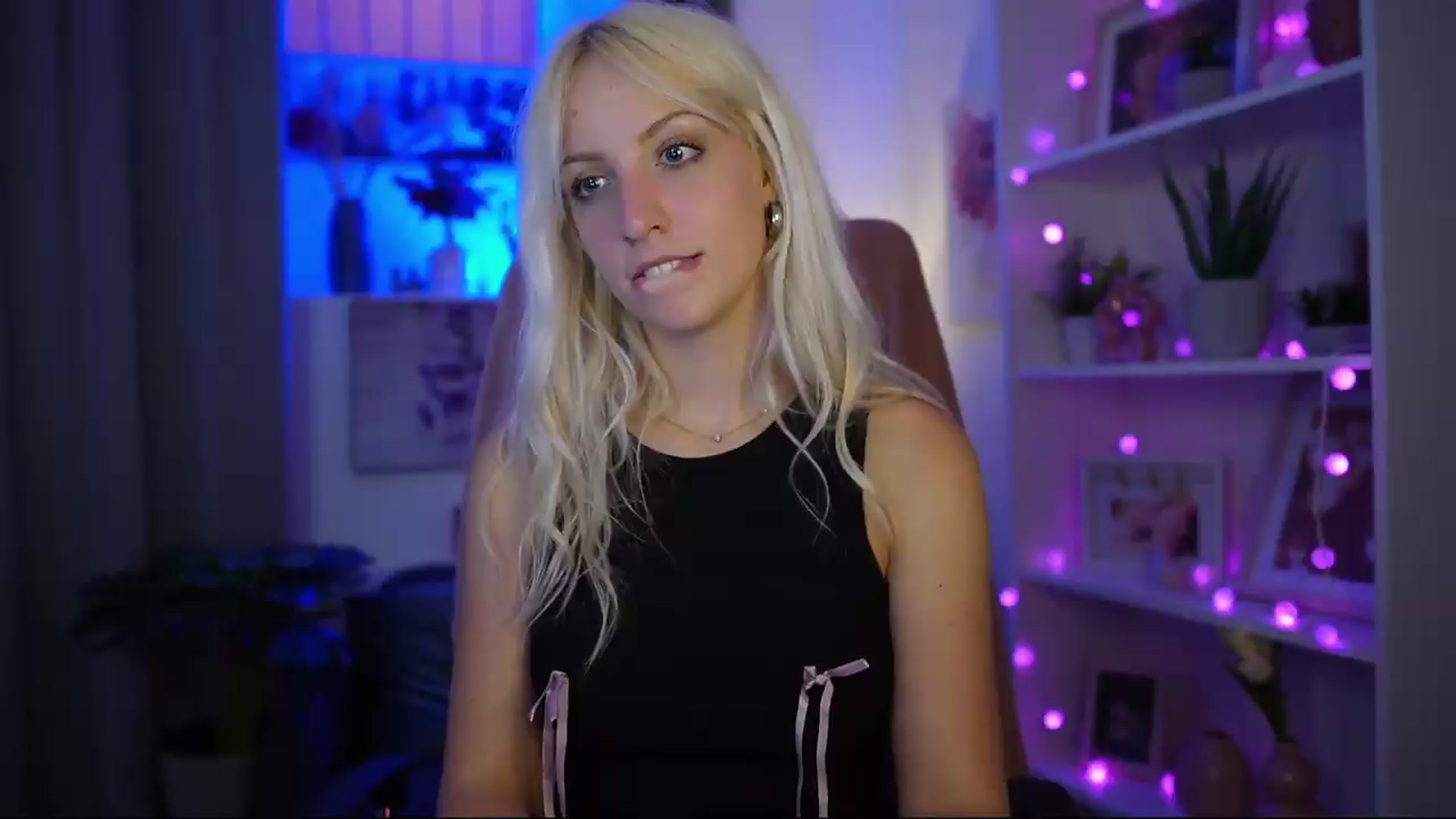 Gallery image thumbnail from Lucy_Cutie's myfreecams stream on, 06/27/2026, 22:55 image 6 of 20