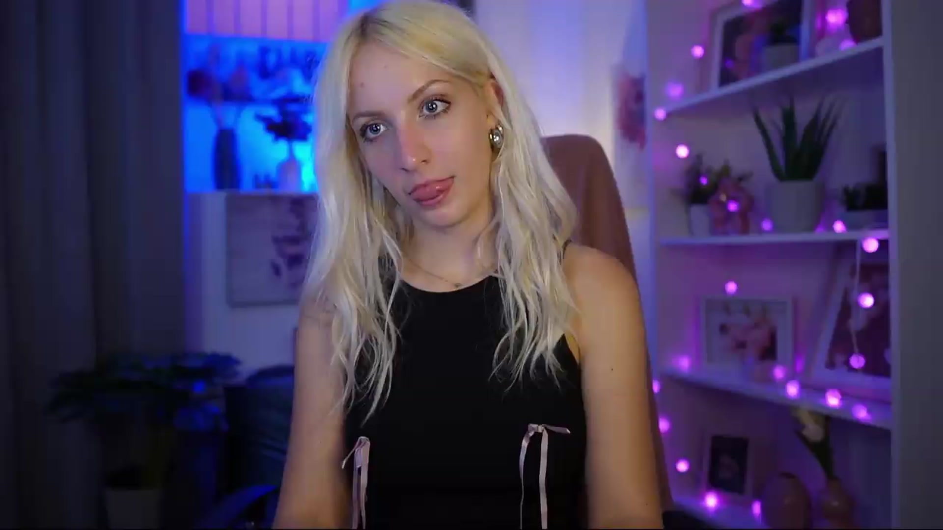 Gallery image thumbnail from Lucy_Cutie's myfreecams stream on, 06/27/2026, 22:55 image 1 of 20