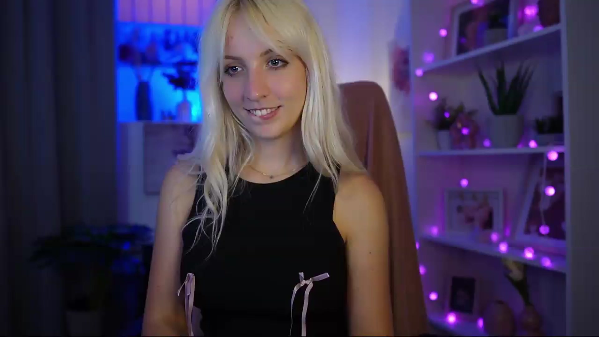 Gallery image thumbnail from Lucy_Cutie's myfreecams stream on, 06/27/2026, 22:55 image 4 of 20