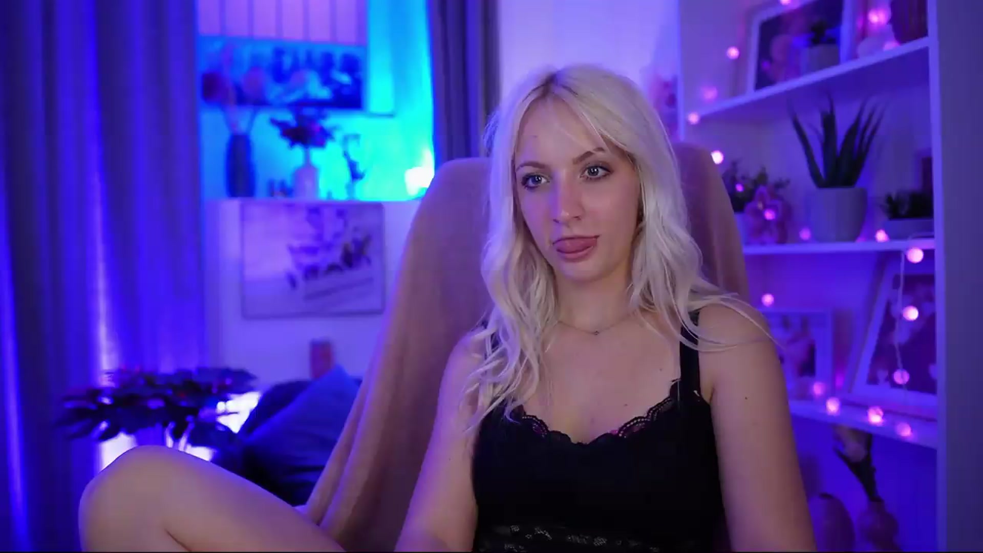 Gallery image thumbnail from Lucy_Cutie's myfreecams stream on, 06/28/2026, 20:20 image 5 of 20
