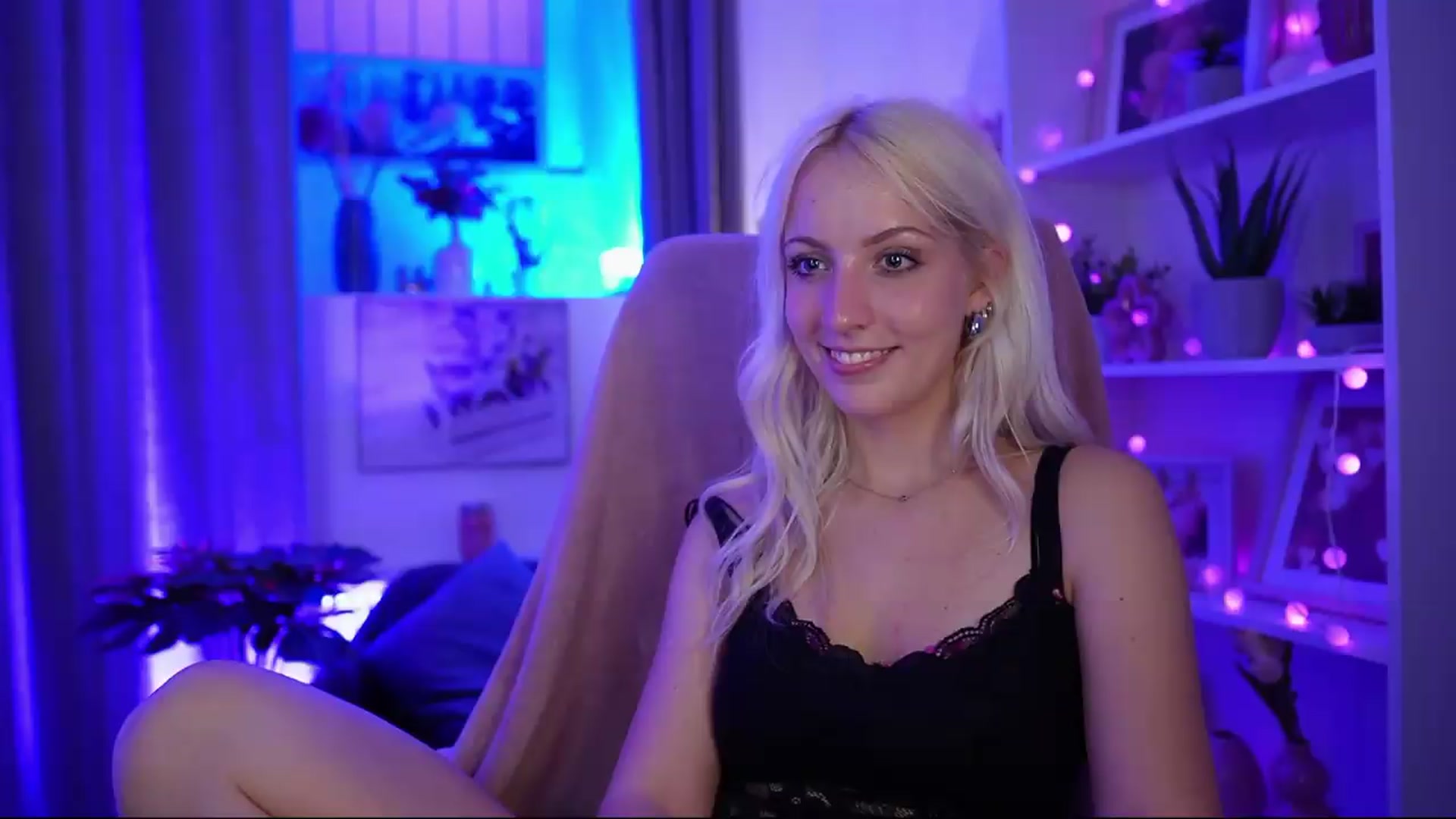 Gallery image thumbnail from Lucy_Cutie's myfreecams stream on, 06/28/2026, 20:20 image 12 of 20