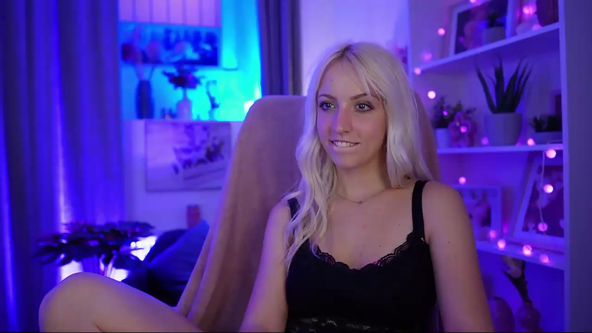 Gallery image thumbnail from Lucy_Cutie's myfreecams stream on, 06/28/2026, 20:20 image 8 of 20