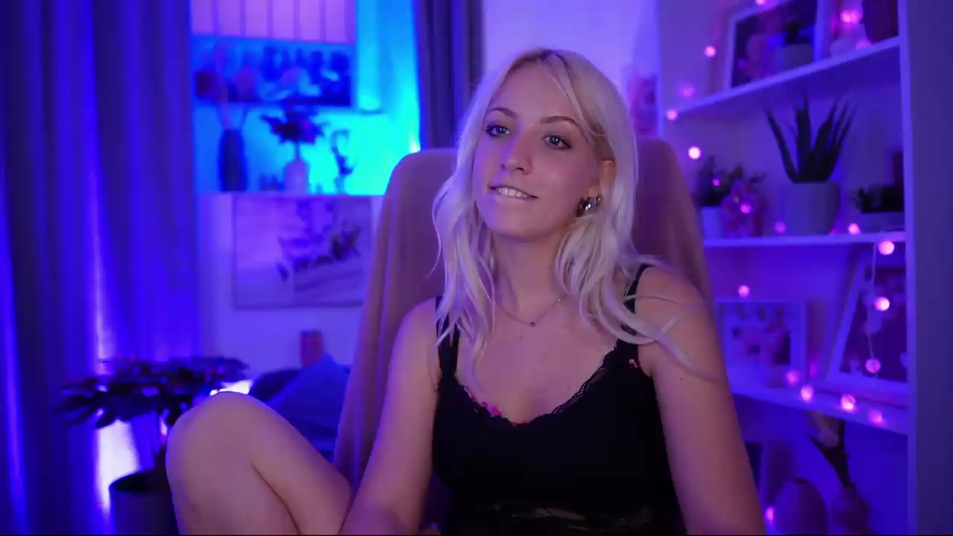 Gallery image thumbnail from Lucy_Cutie's myfreecams stream on, 06/28/2026, 22:47 image 1 of 20