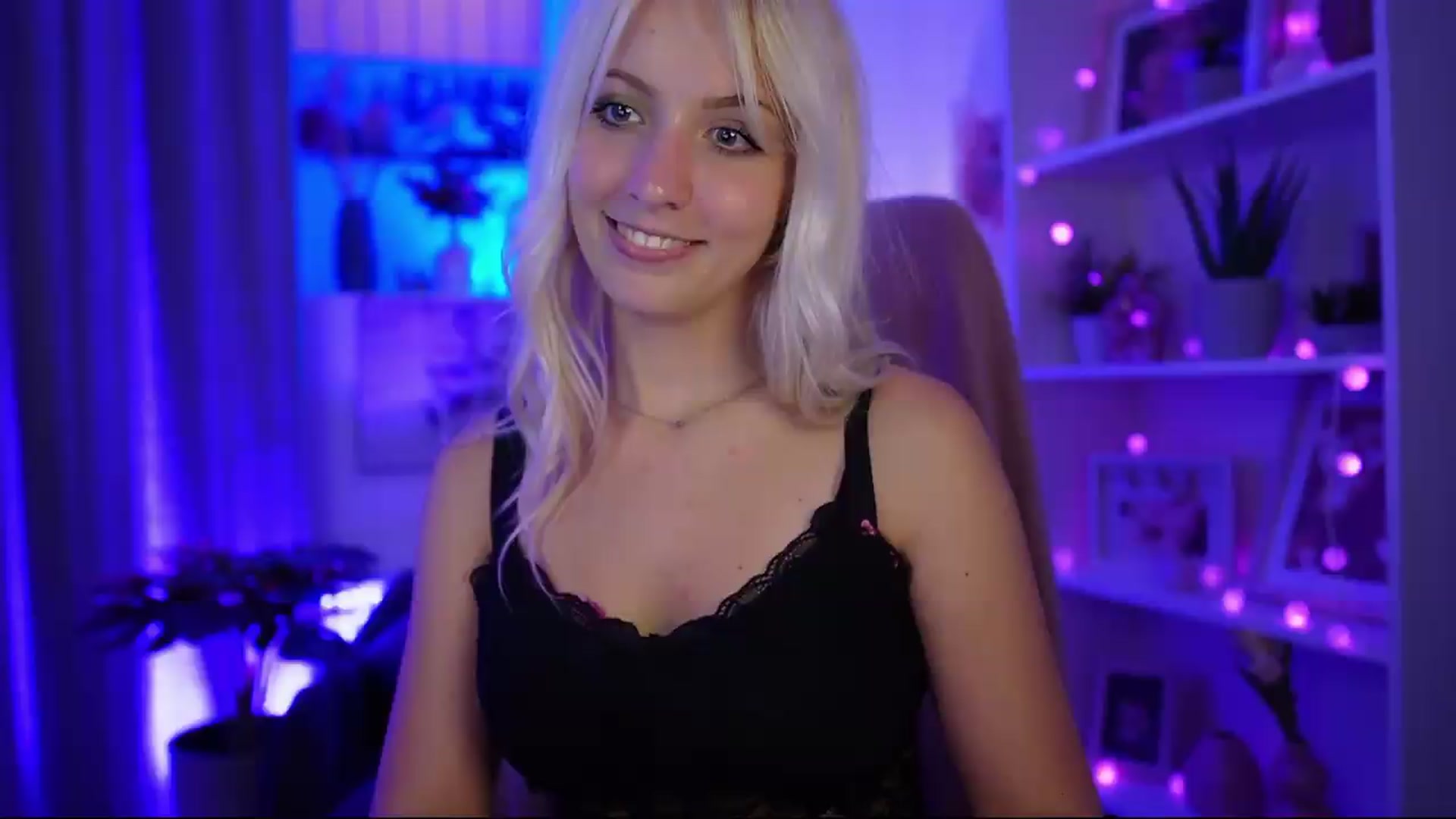Gallery image thumbnail from Lucy_Cutie's myfreecams stream on, 06/28/2026, 22:47 image 3 of 20