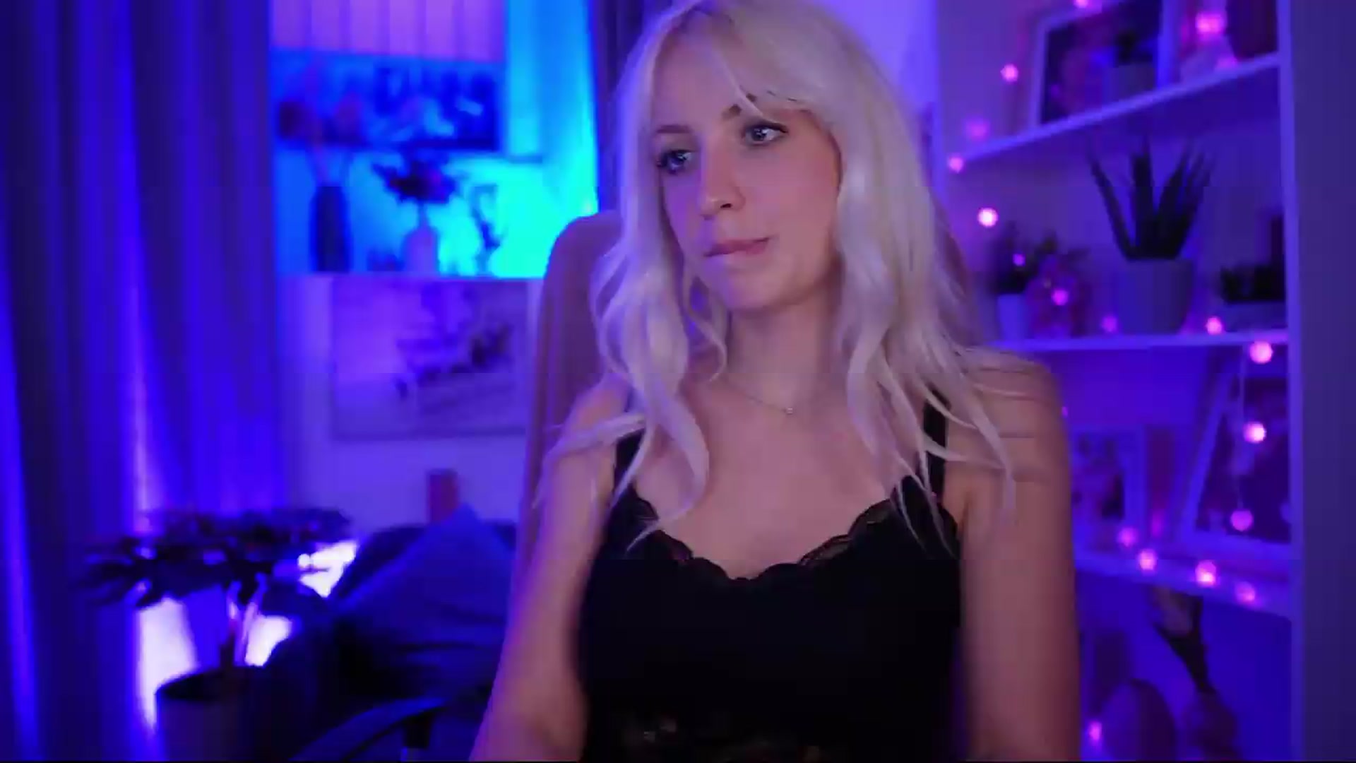 Gallery image thumbnail from Lucy_Cutie's myfreecams stream on, 06/28/2026, 22:47 image 11 of 20