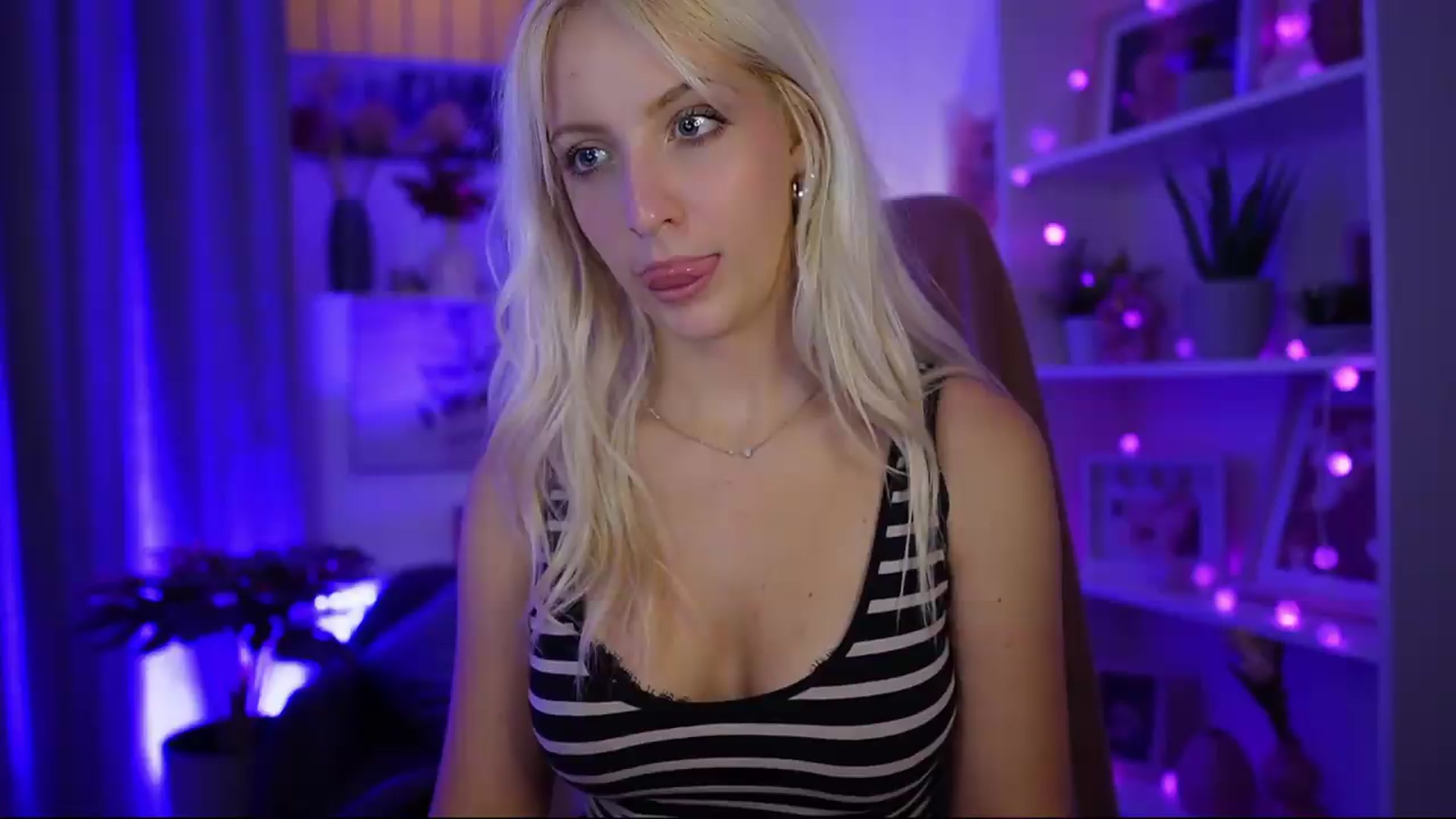 Gallery image thumbnail from Lucy_Cutie's myfreecams stream on, 06/29/2026, 22:41 image 2 of 20