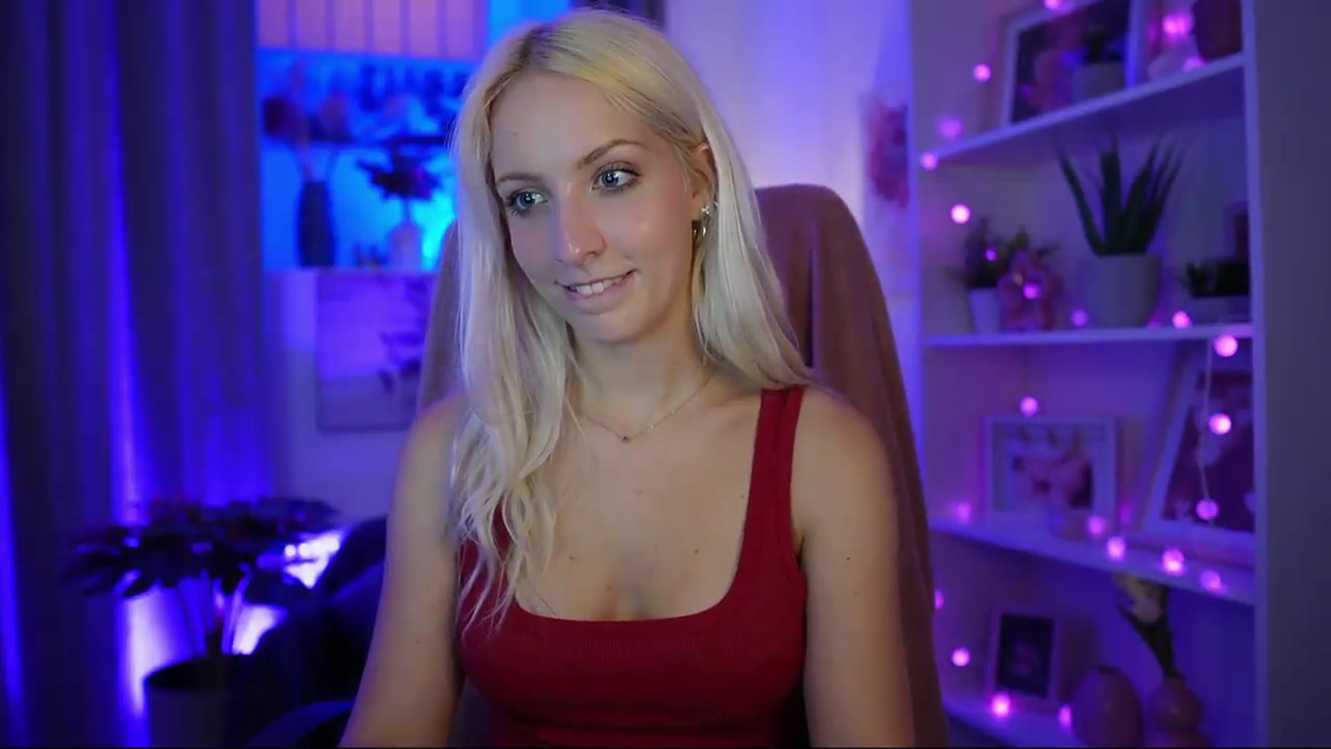 Gallery image thumbnail from Lucy_Cutie's myfreecams stream on, 07/01/2026, 20:42 image 2 of 20