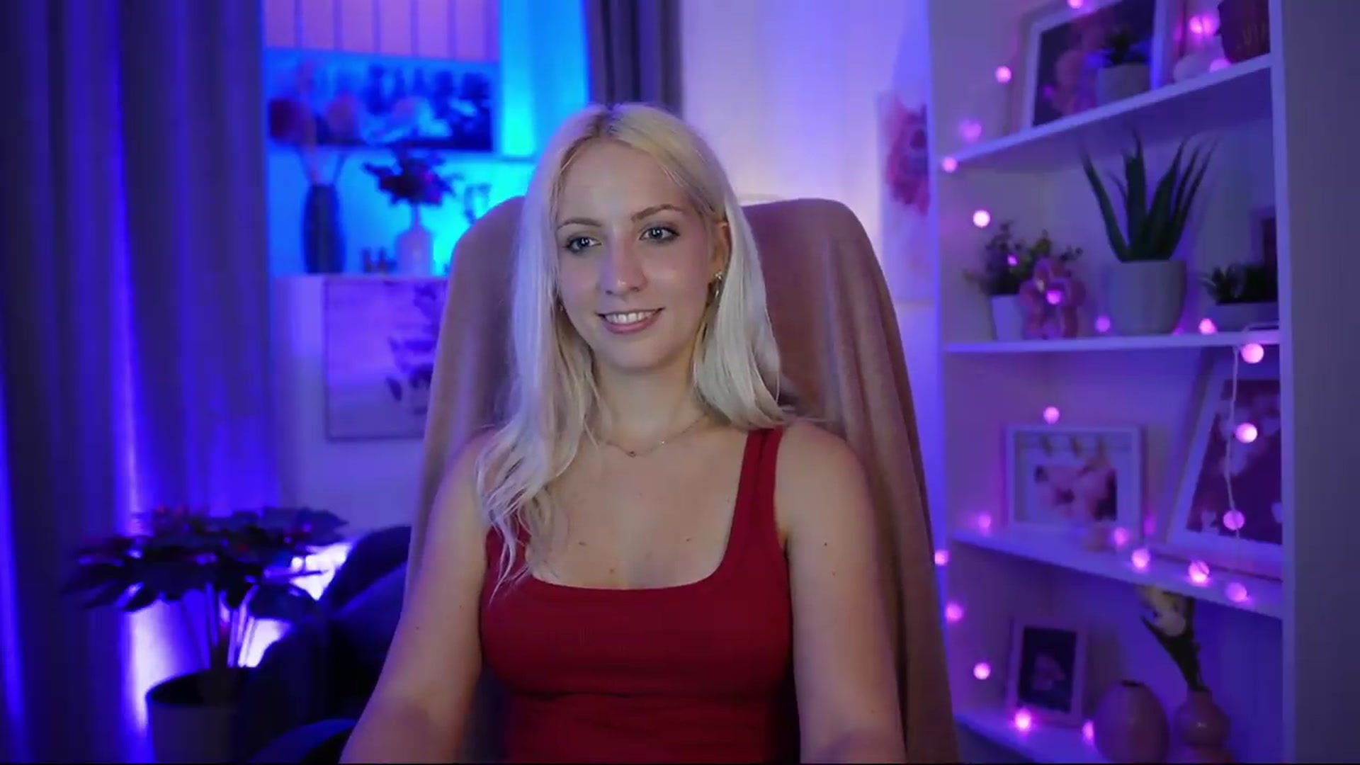 Gallery image thumbnail from Lucy_Cutie's myfreecams stream on, 07/01/2026, 20:42 image 7 of 20