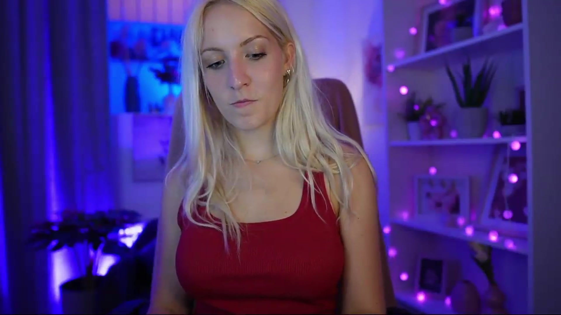 Gallery image thumbnail from Lucy_Cutie's myfreecams stream on, 07/01/2026, 22:00 image 11 of 20