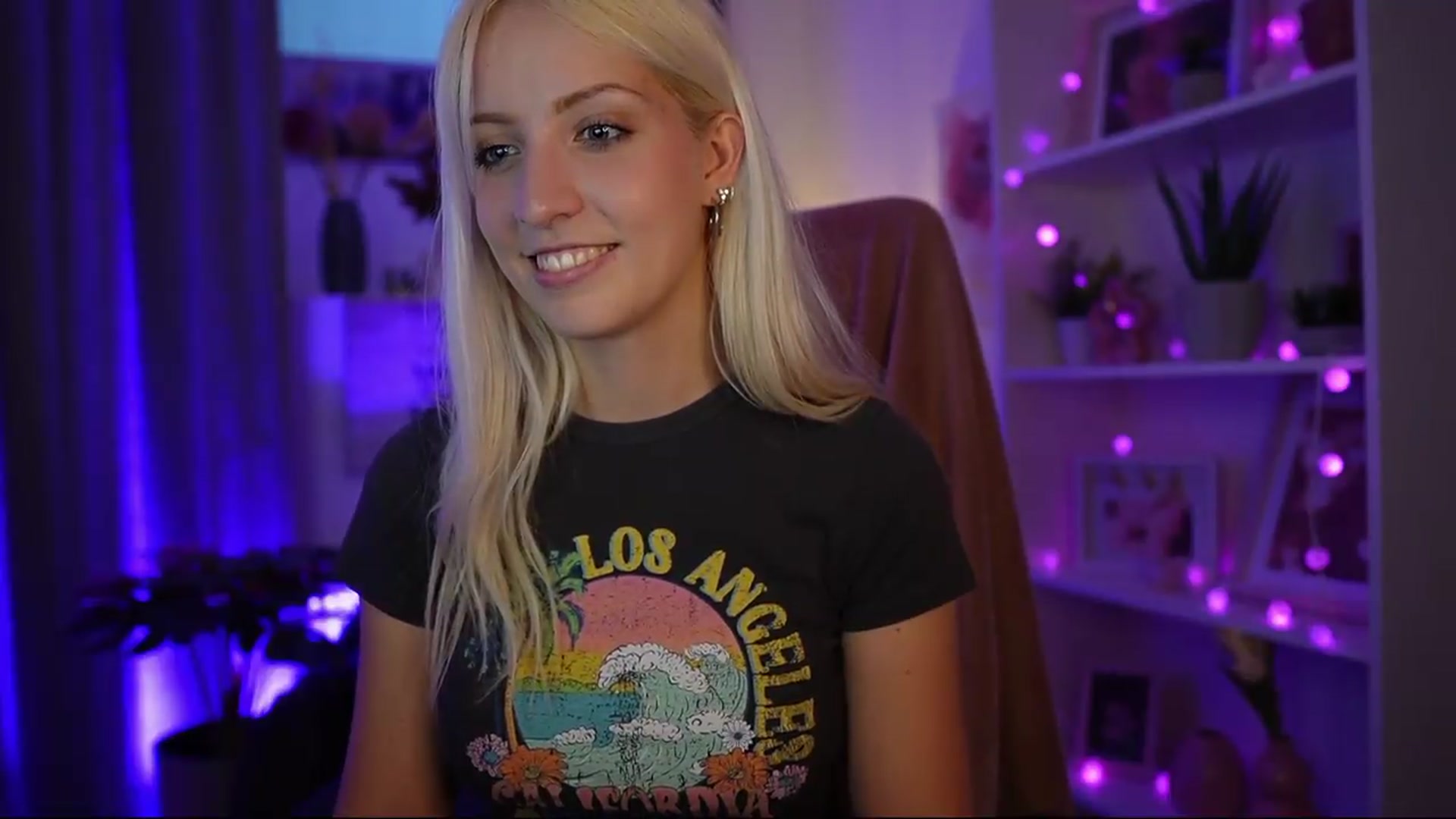 Gallery image thumbnail from Lucy_Cutie's myfreecams stream on, 07/02/2026, 19:28 image 8 of 20