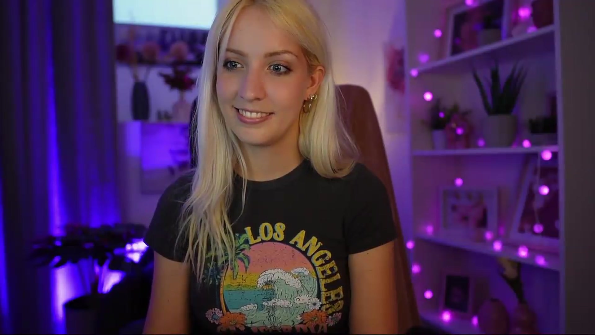 Gallery image thumbnail from Lucy_Cutie's myfreecams stream on, 07/02/2026, 19:28 image 2 of 20