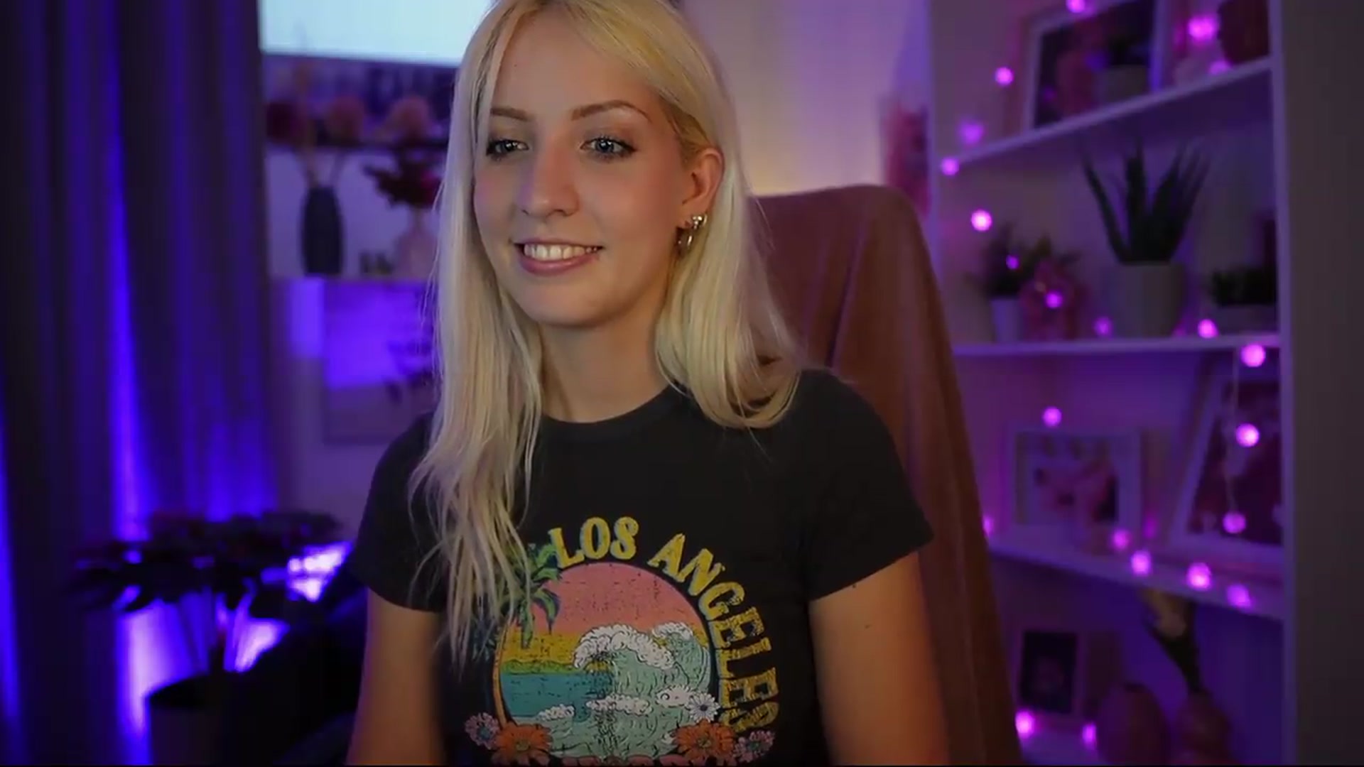 Gallery image thumbnail from Lucy_Cutie's myfreecams stream on, 07/02/2026, 19:28 image 3 of 20