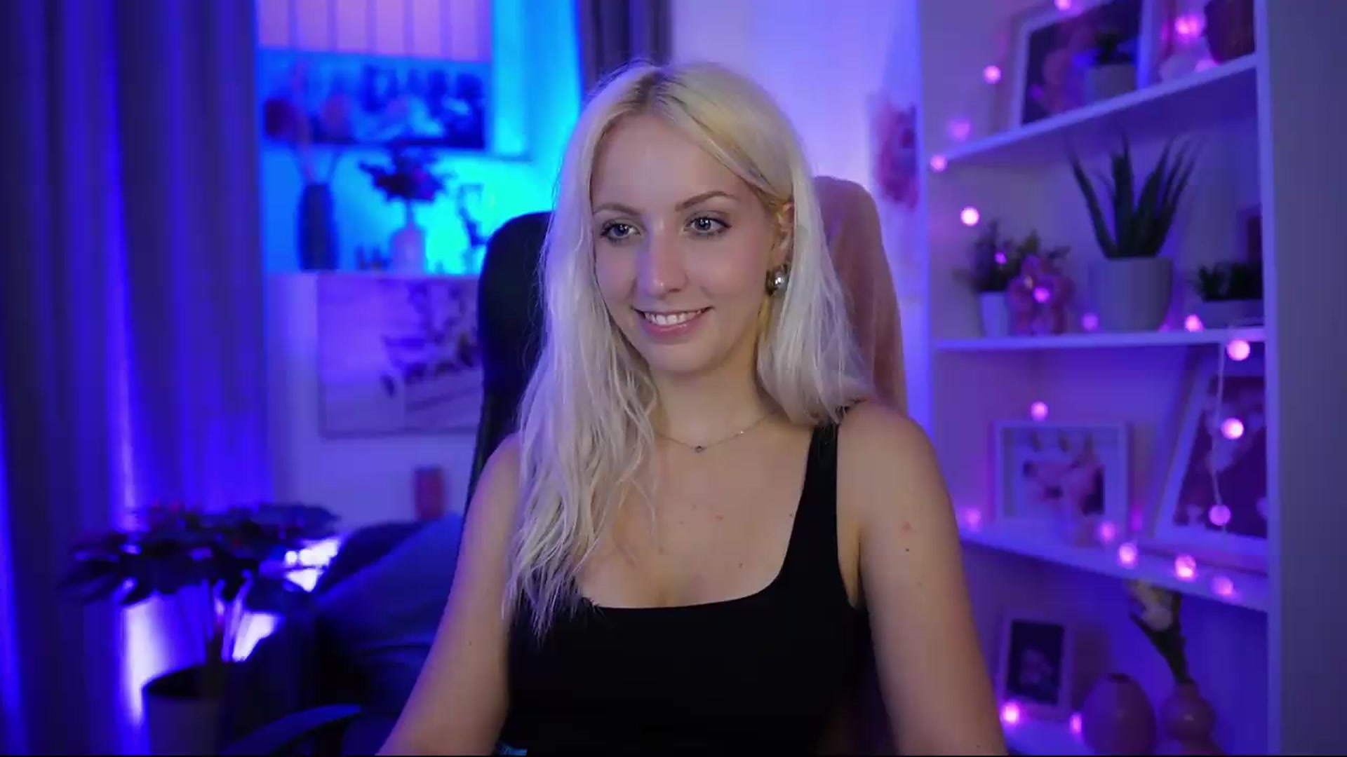 Gallery image thumbnail from Lucy_Cutie's myfreecams stream on, 07/05/2026, 19:40 image 14 of 20