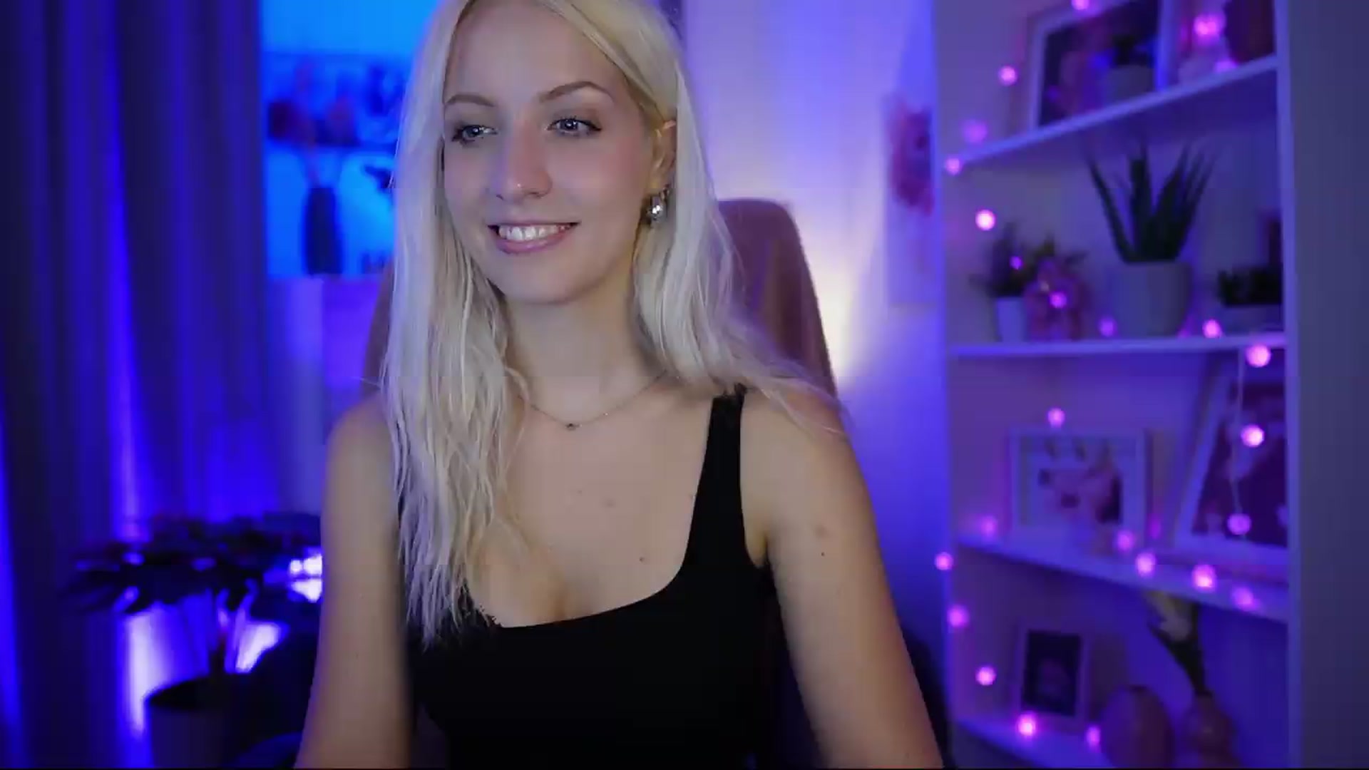 Gallery image thumbnail from Lucy_Cutie's myfreecams stream on, 07/05/2026, 19:40 image 6 of 20