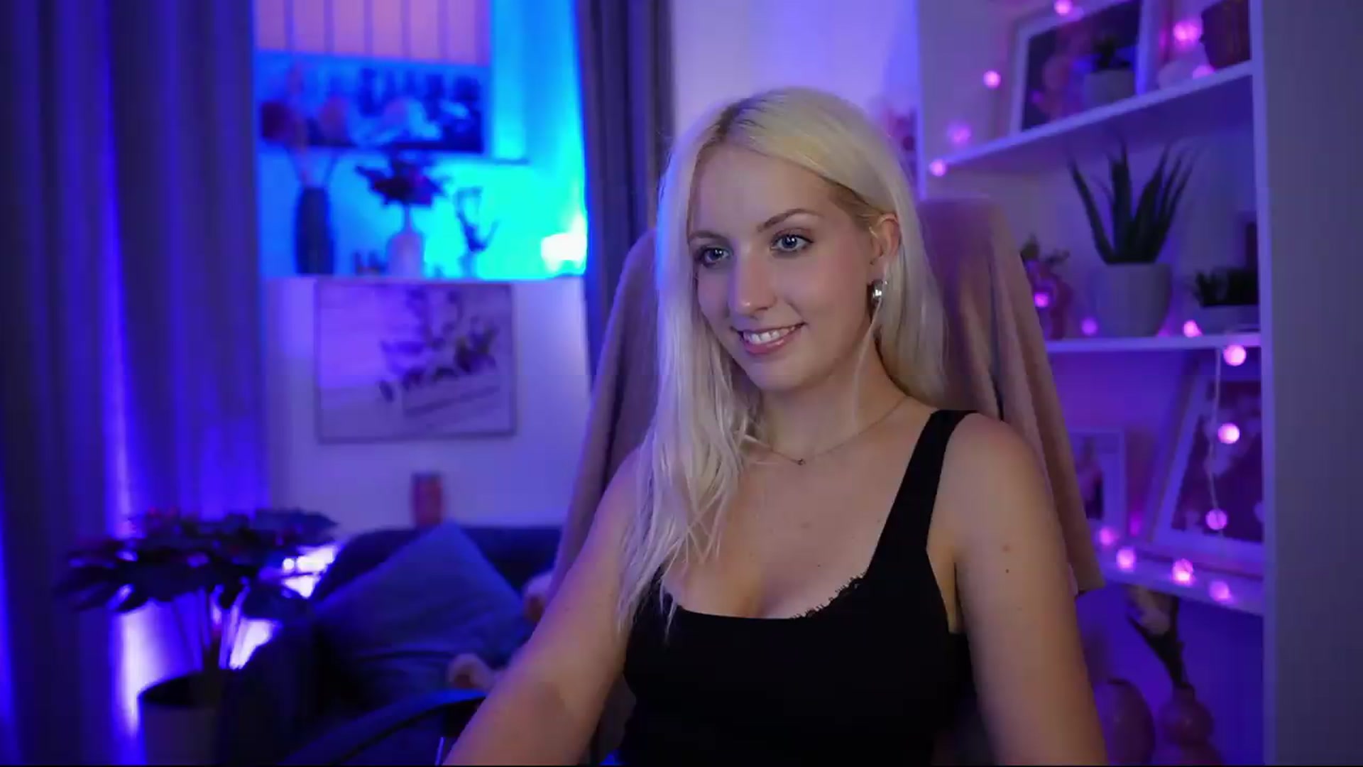 Gallery image thumbnail from Lucy_Cutie's myfreecams stream on, 07/05/2026, 21:04 image 11 of 20