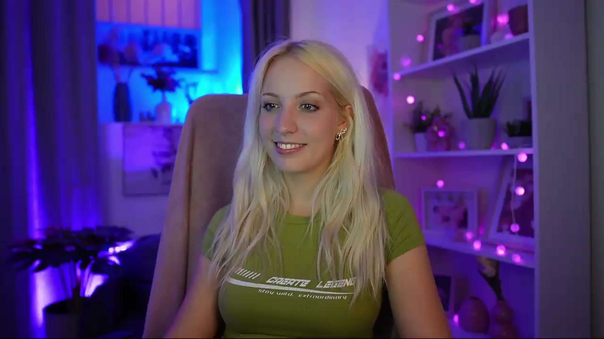 Gallery image thumbnail from Lucy_Cutie's myfreecams stream on, 07/06/2026, 22:29 image 11 of 20